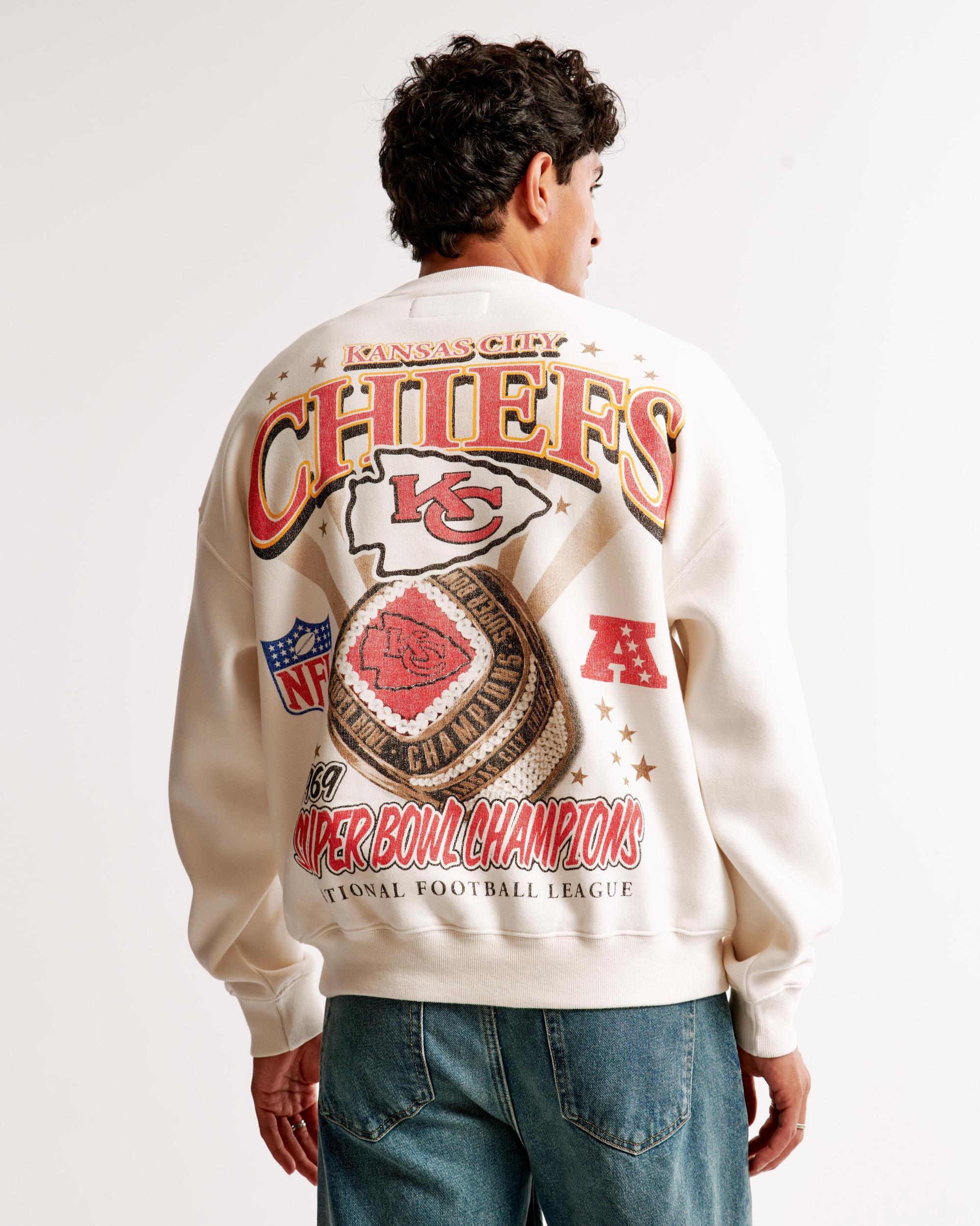 Minnesota Vikings Graphic Crew Sweatshirt Product Image