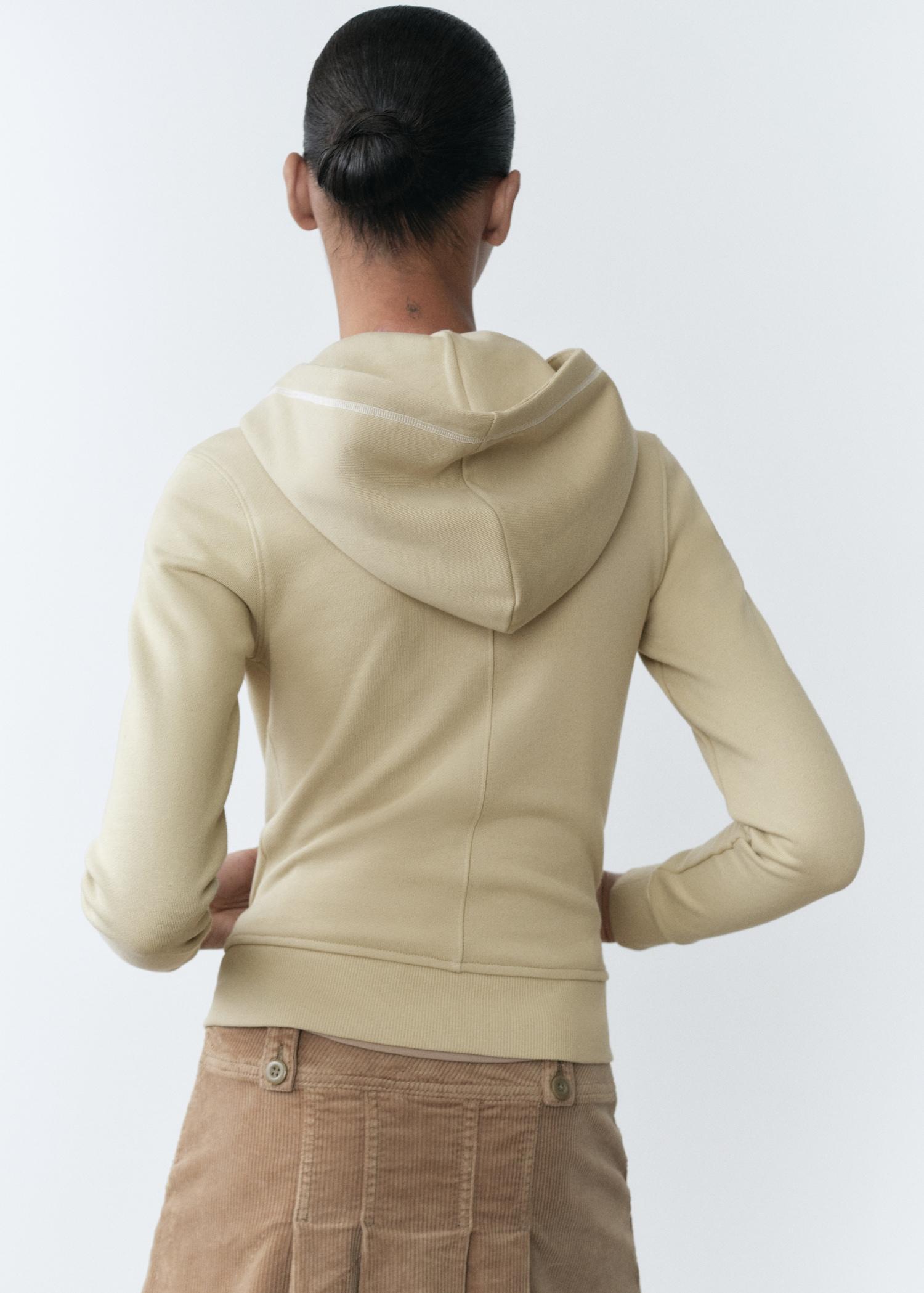 Cotton sweatshirt with embroidered message - Women | MANGO USA Product Image
