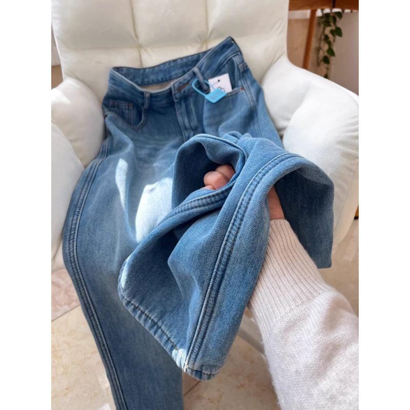 Mid Waist Washed Straight Leg Jeans Product Image