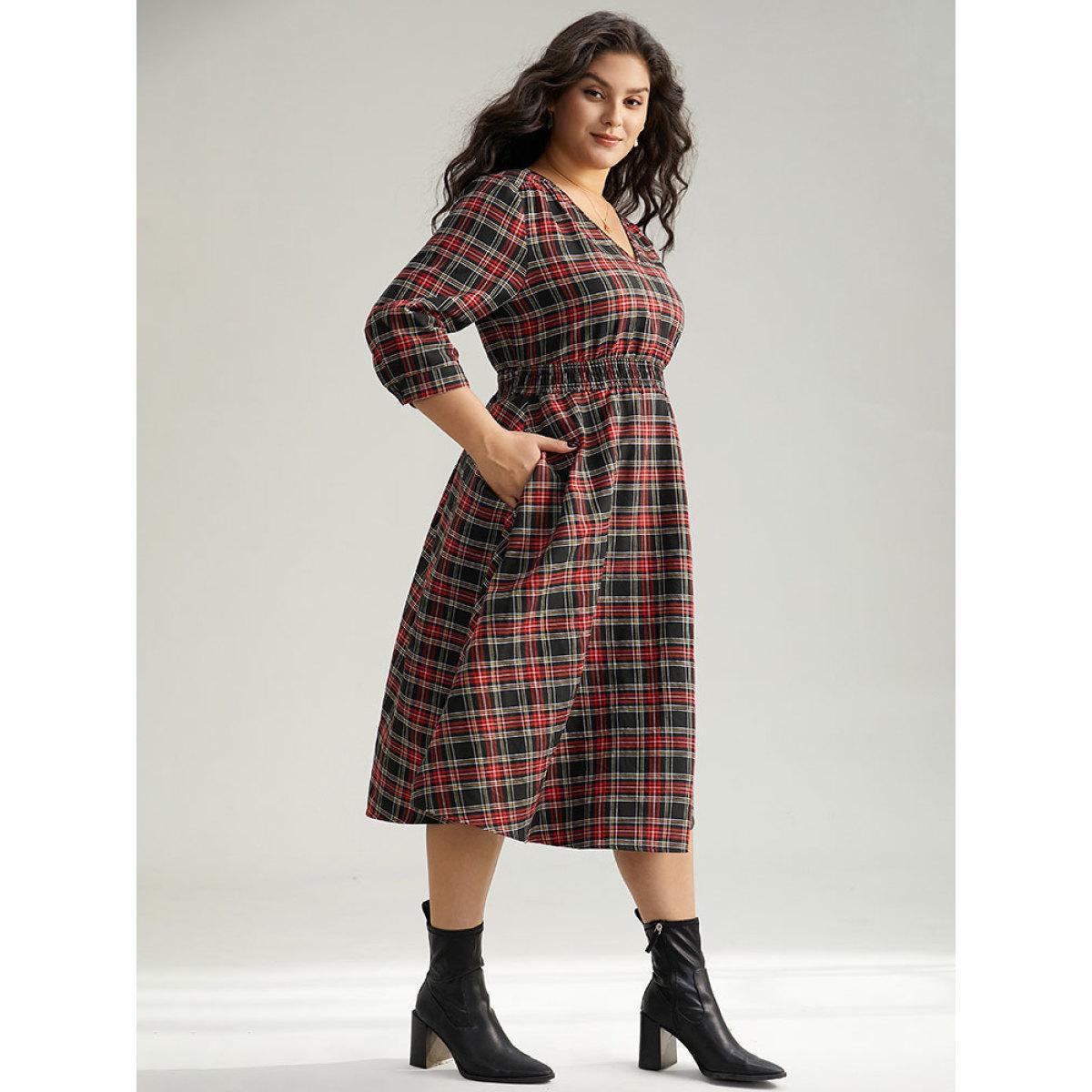 Plus Size Plaid Elastic Waist Shirred Pocket Dress Black Women Elegant Printed V-neck Elbow-length sleeve Curvy Midi Dress BloomChic 28/5X Product Image