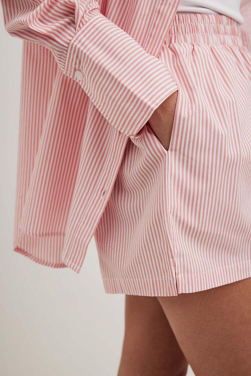 Striped Elastic Waist Cotton Shorts Product Image