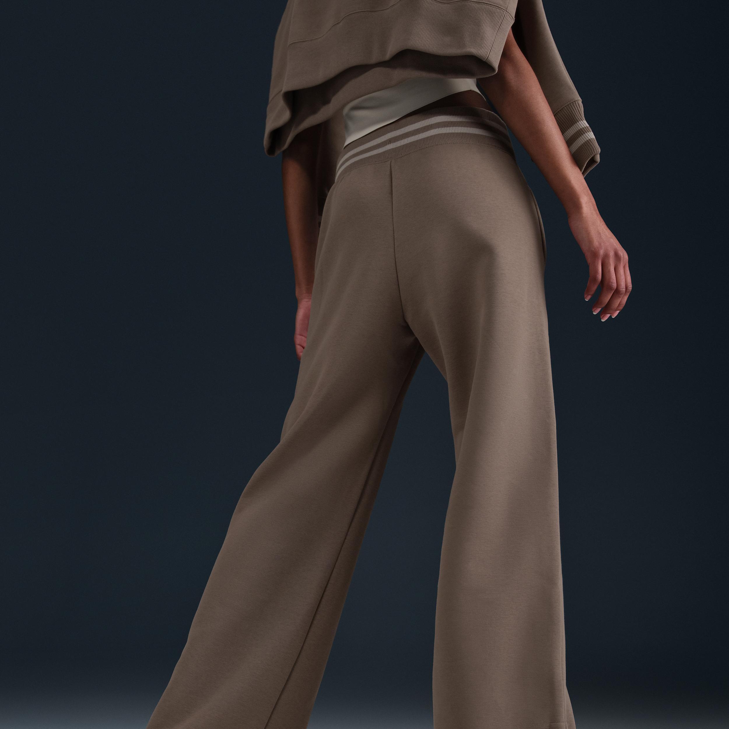Women's Nike Sportswear Phoenix Fleece High-Waisted Wide-Leg Graphic Pants Product Image