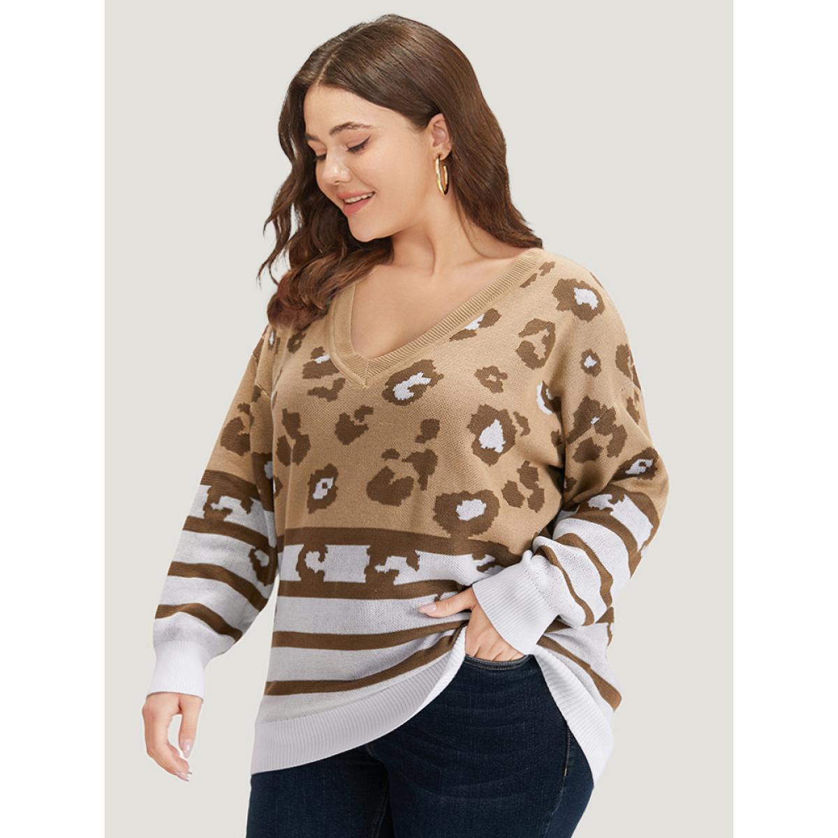 Plus Size Leopard Striped Elastic Cuffs Pullover Leopard Women Casual Loose Long Sleeve V-neck Dailywear Pullovers BloomChic 26/4X Product Image
