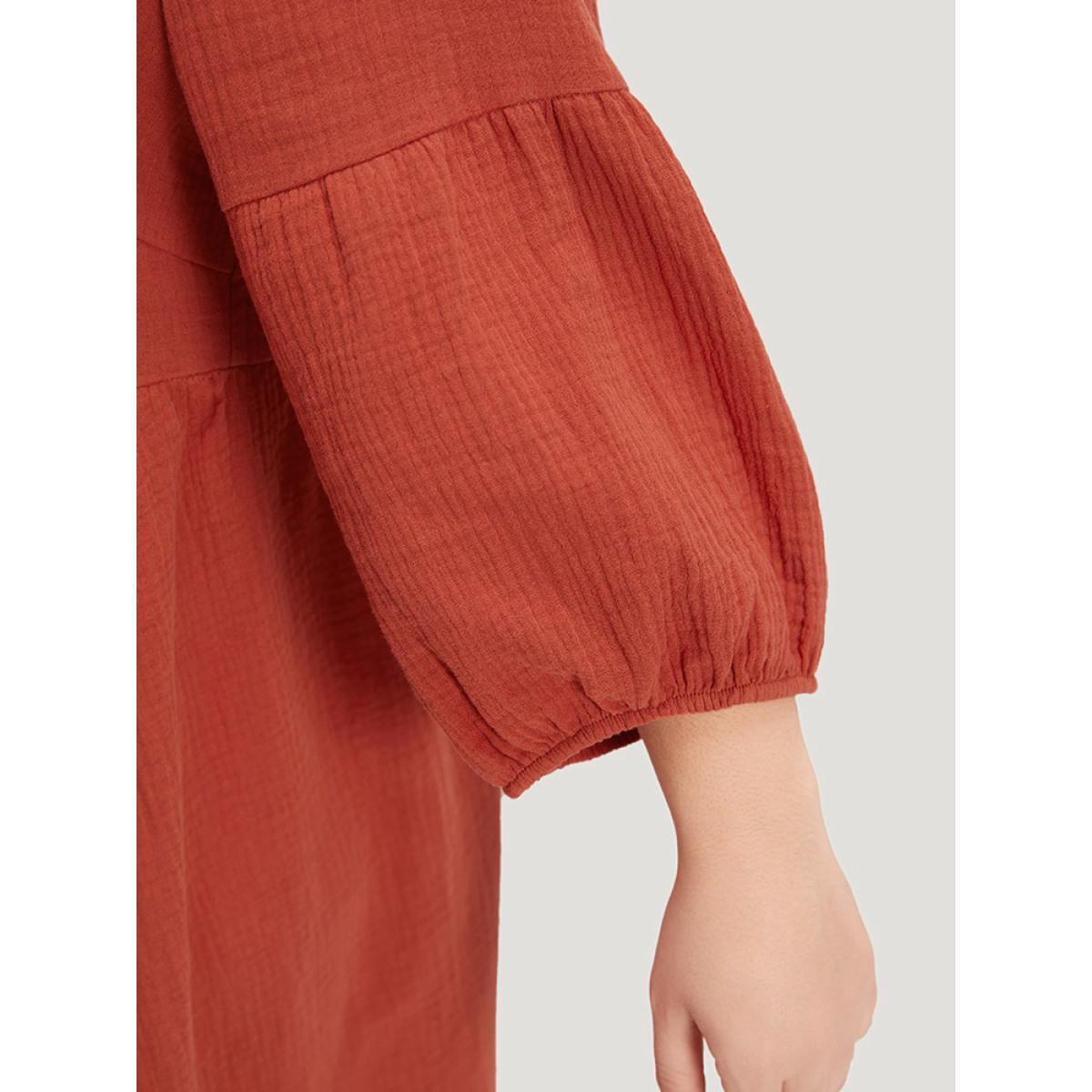 Plus Size Plain Pocket Pleated Ties Elastic Cuffs Dress Coral Women Vacation Elastic cuffs V-neck Elbow-length sleeve Curvy Midi Dress BloomChic 30/6X Product Image