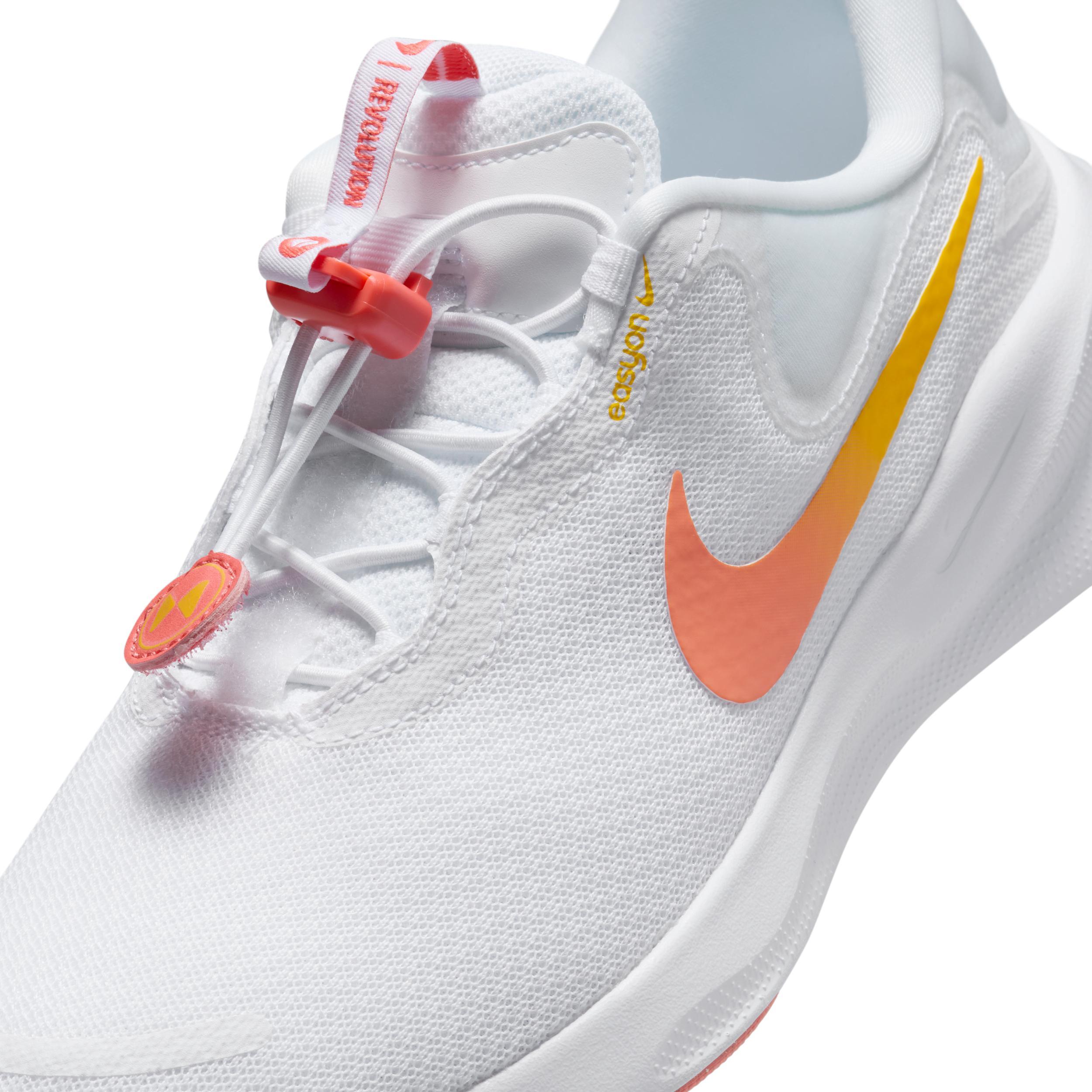 Nike Womens Revolution 7 EasyOn Easy On/Off Road Running Shoes Product Image