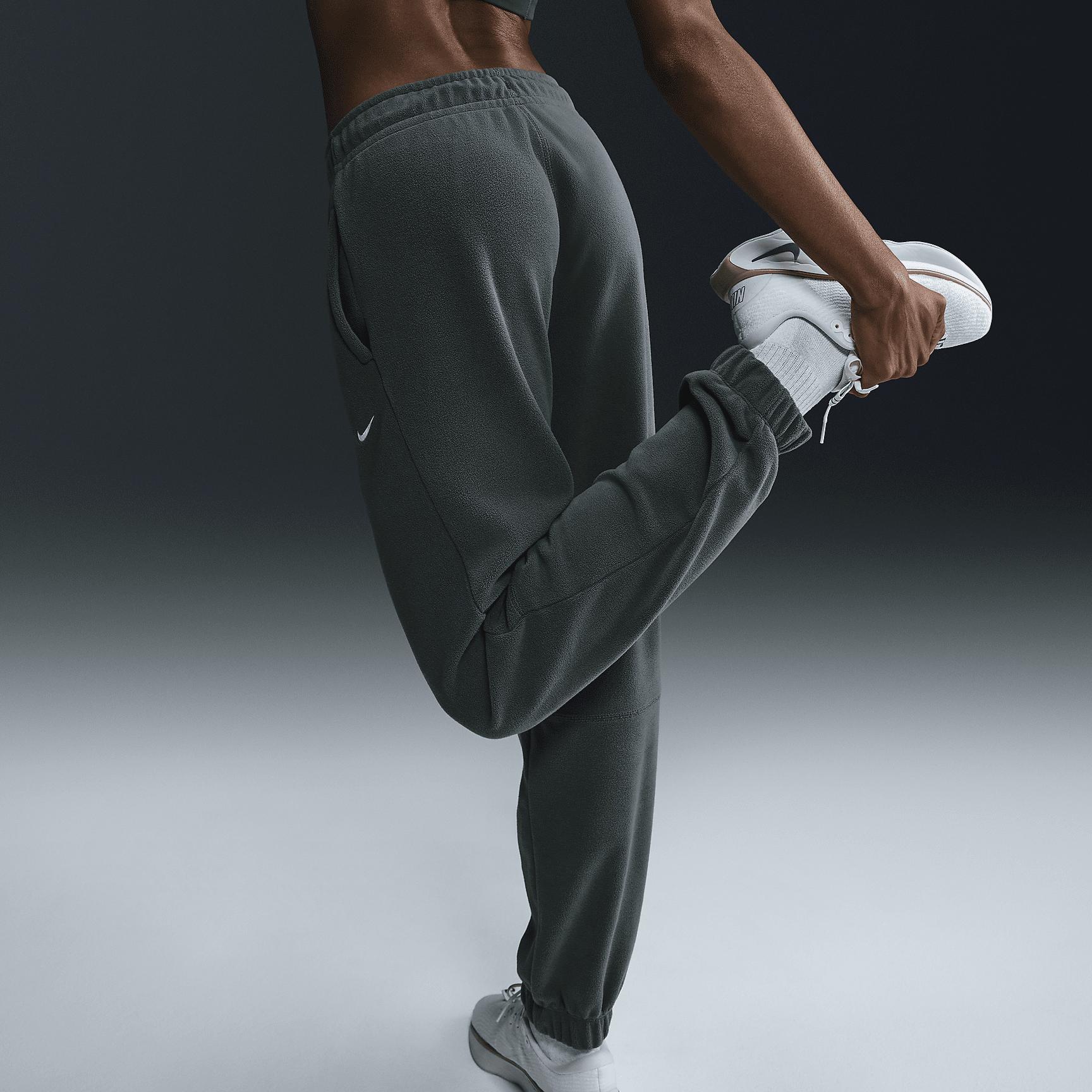Nike Therma-FIT One Women's Loose Fleece Pants Product Image