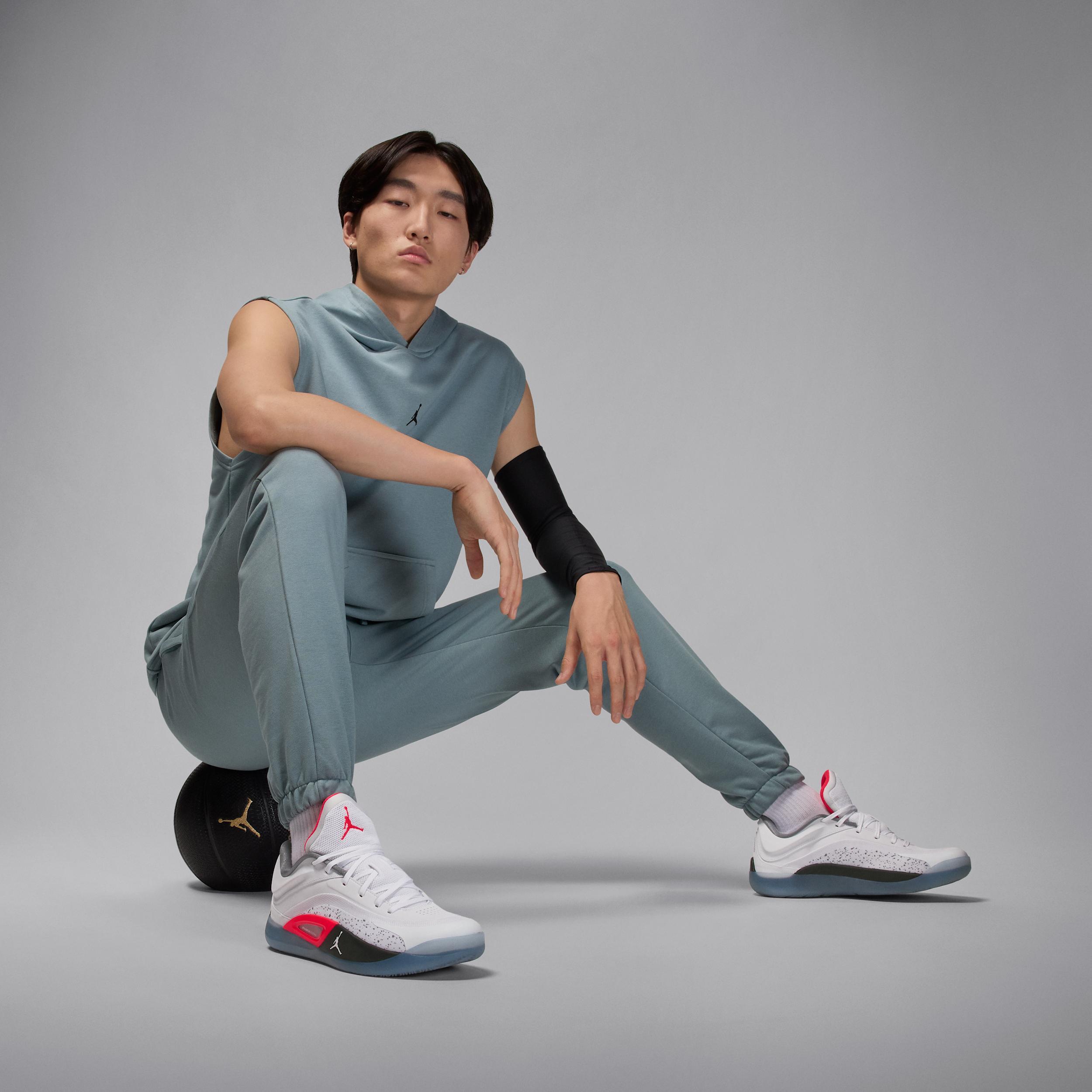 Zion 4 Basketball Shoes Product Image