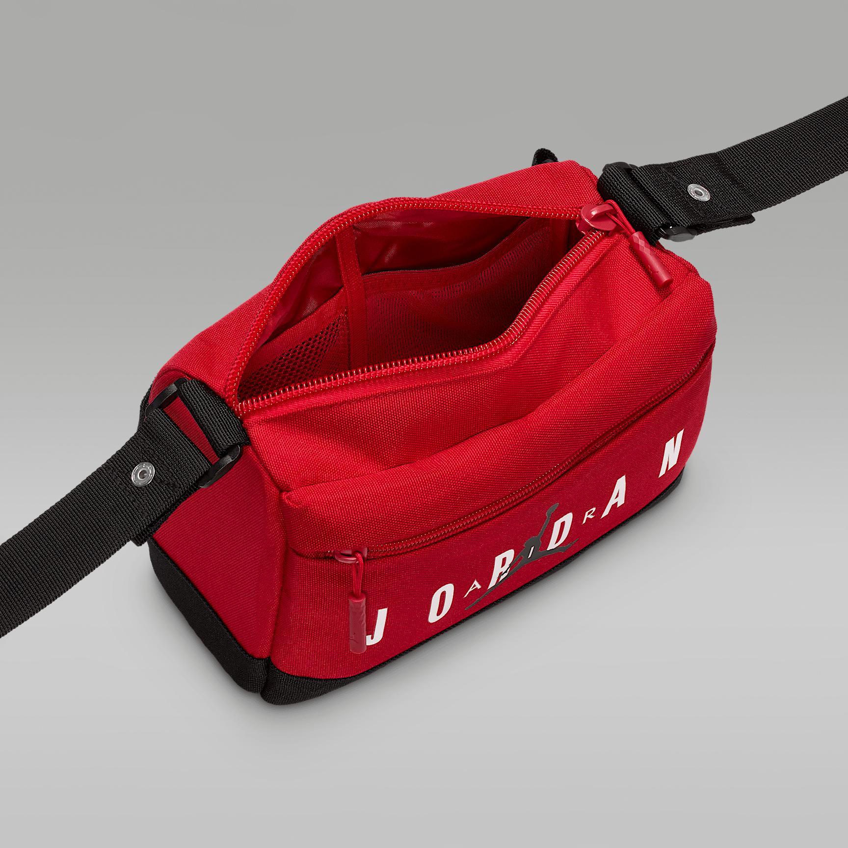 Jordan Crossbody Bag (3.3L) Product Image