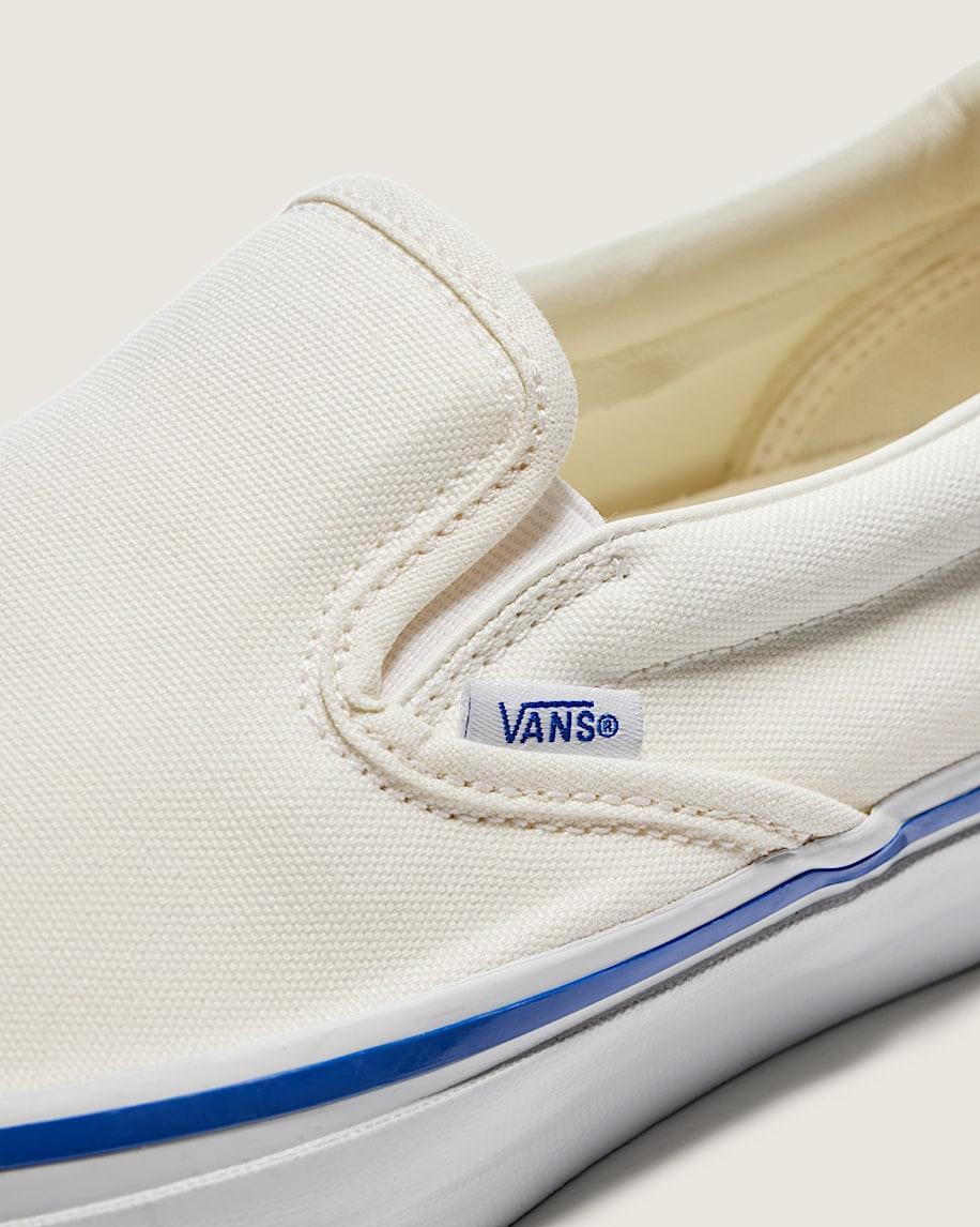 Premium Classic Slip-On Shoe in Off White| Vans US Product Image