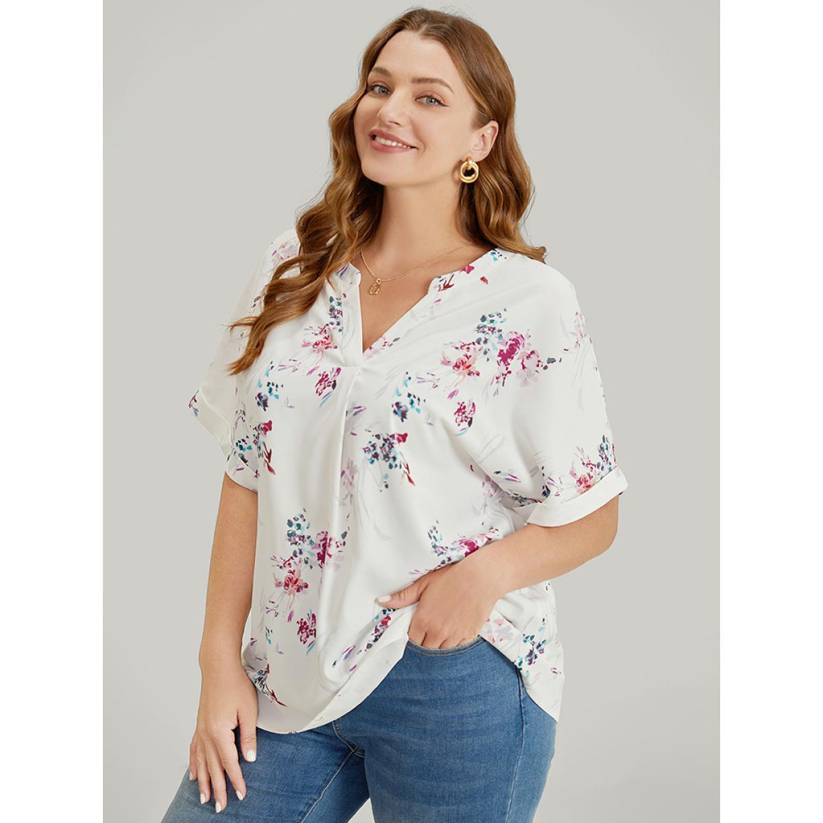 Plus Size White Floral Roll Batwing Sleeve Notched Neck Blouse Women Elegant Short sleeve Notched collar Dailywear Blouses BloomChic 28/5X Product Image