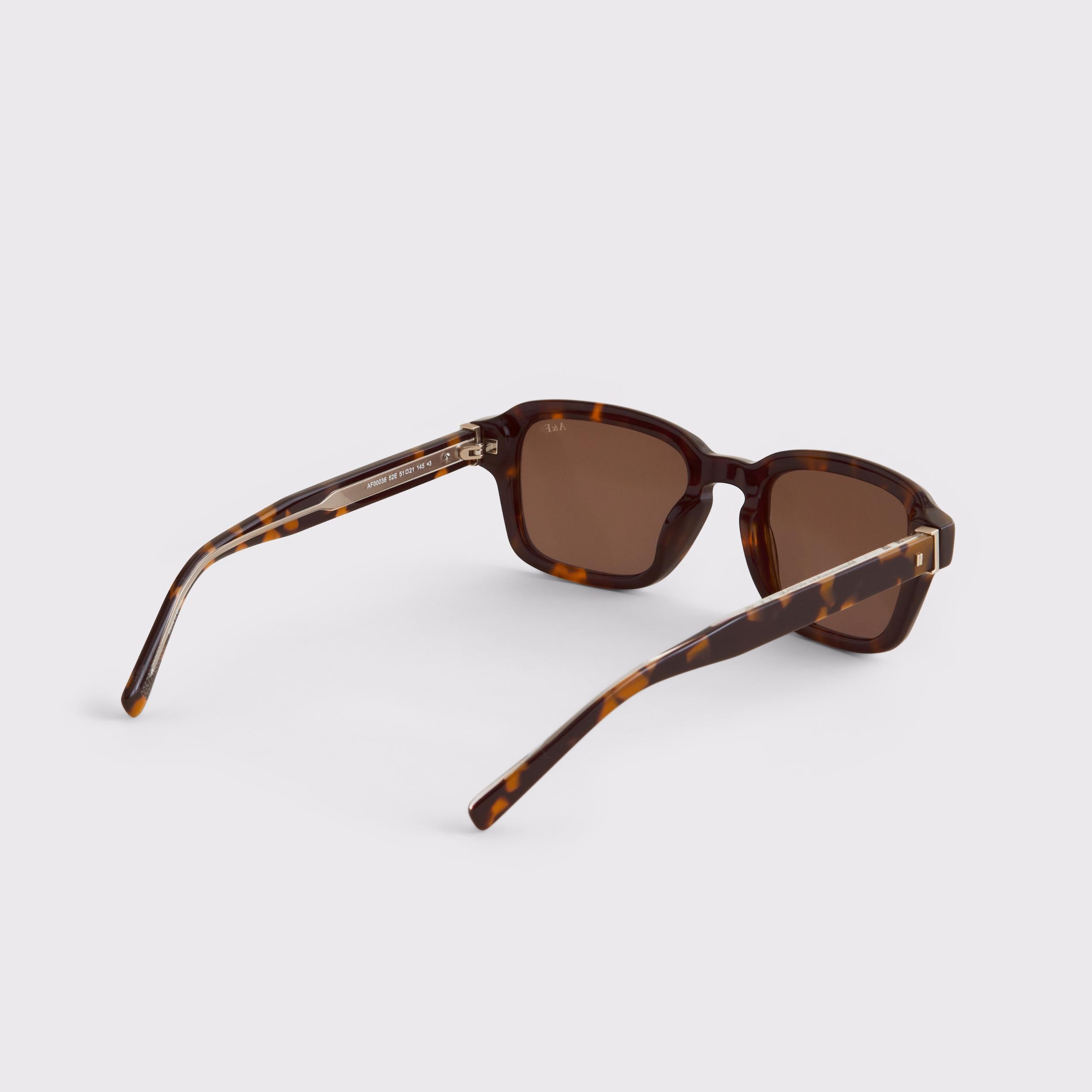 Wide Cat Eye Sunglasses Product Image