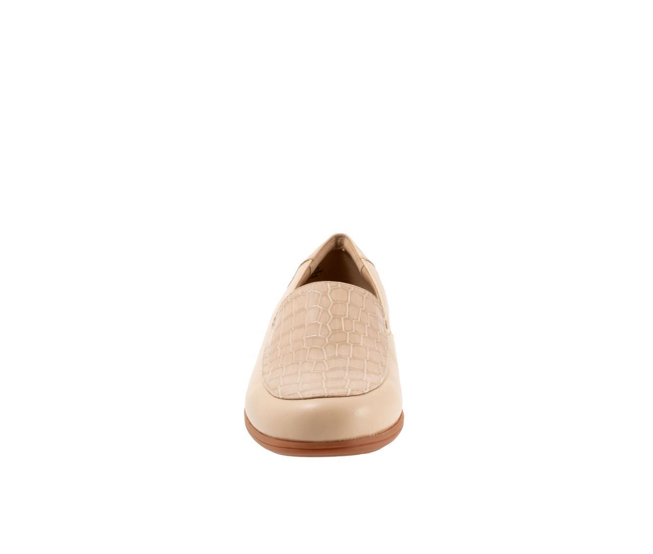 Women's Trotters Deanna Loafers Product Image