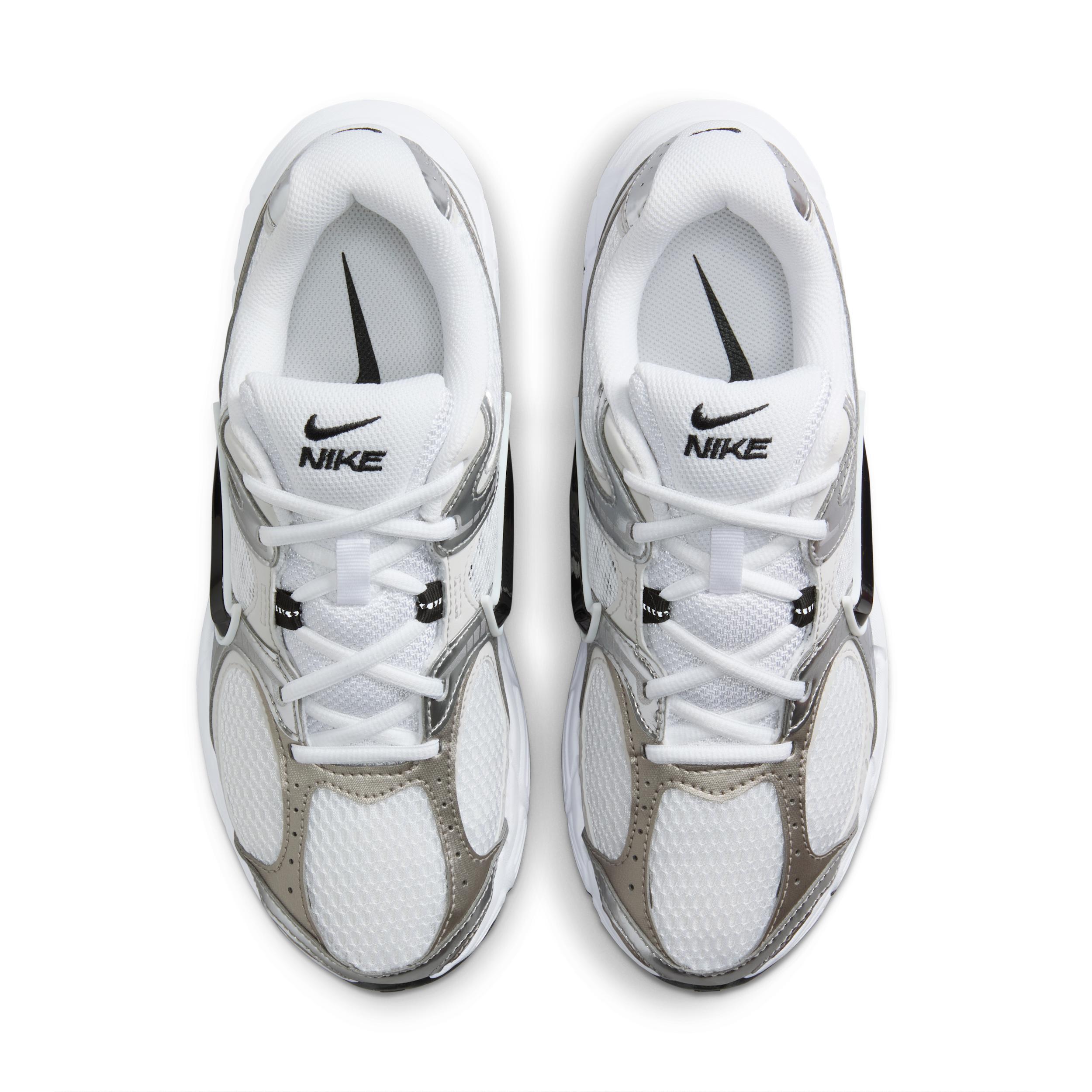 Nike Womens V5 RNR Casual Shoes in Summit White/Sail/Black Product Image