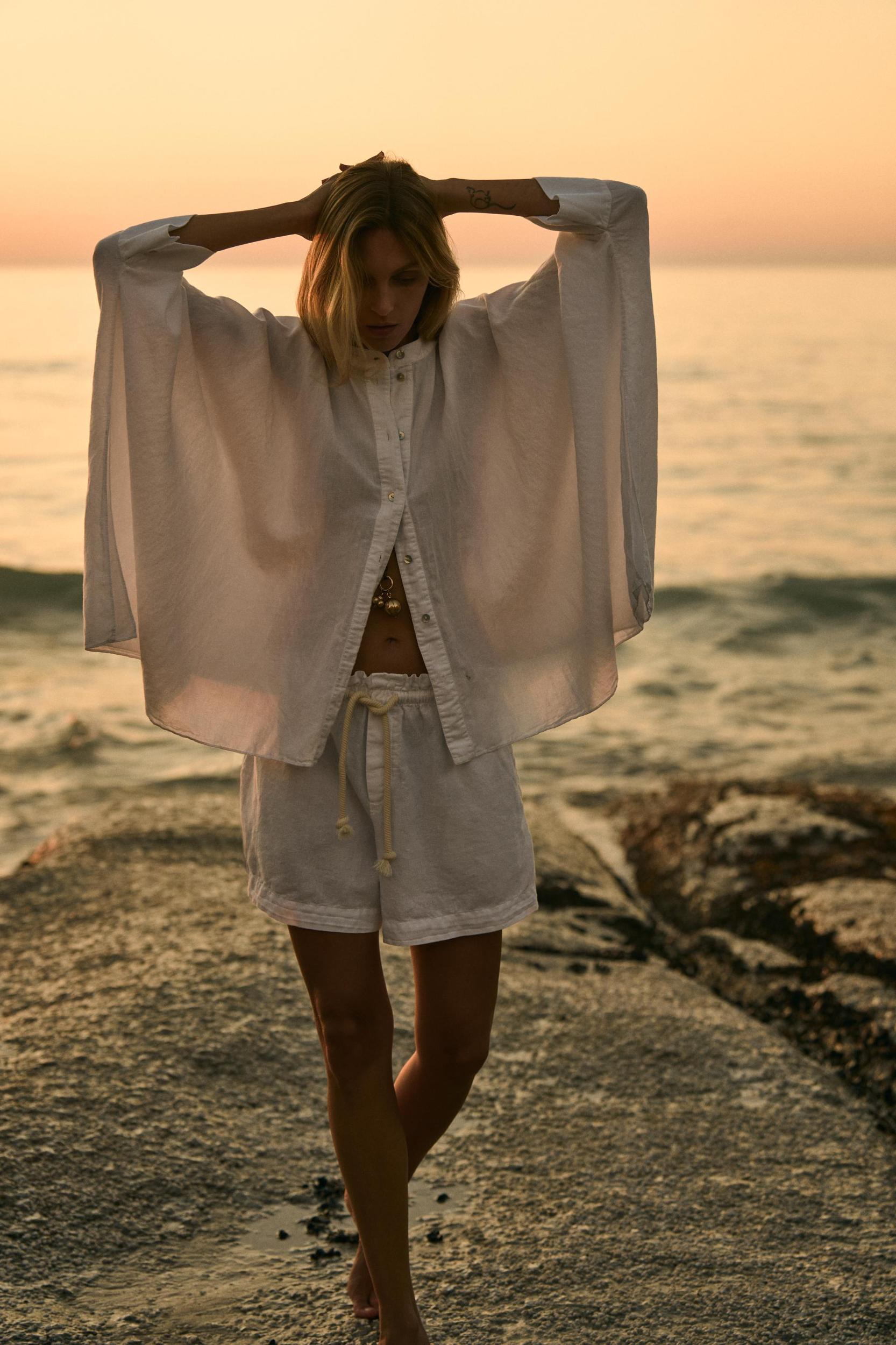 LINEN BLEND SHORTS ZW COLLECTION Product Image