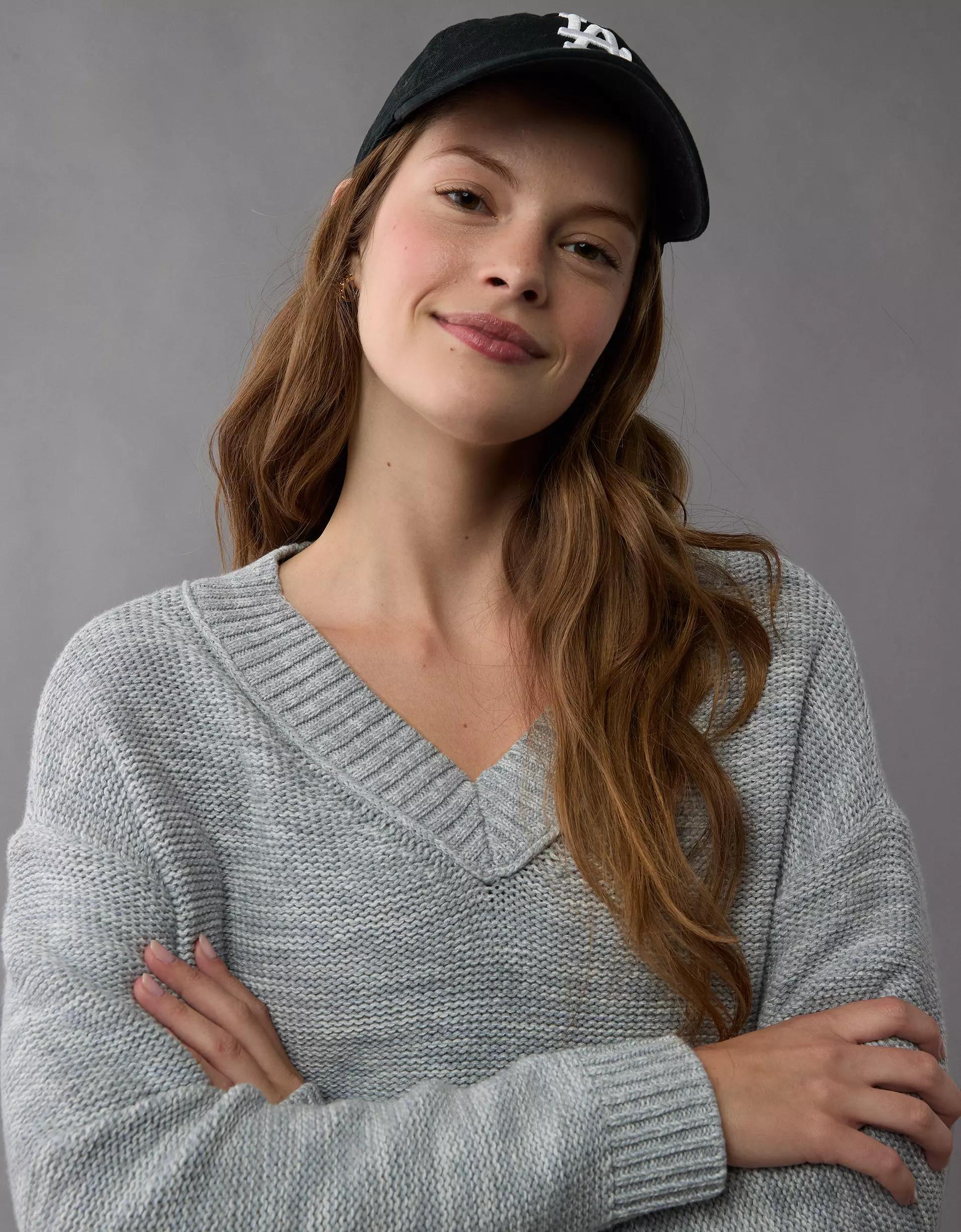 AE Long Weekend V-Neck Sweater Product Image