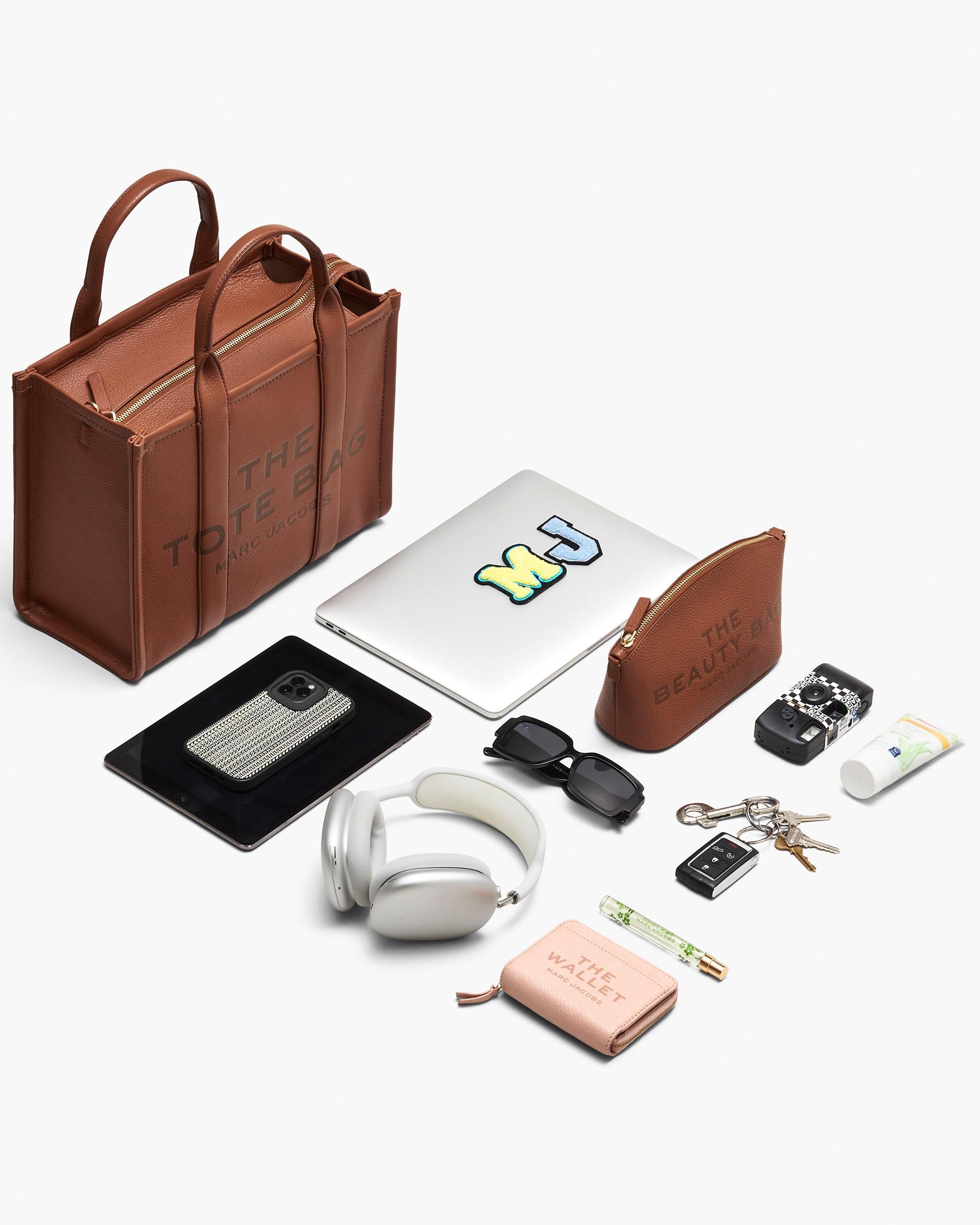 The Canvas Medium Tote Bag Product Image