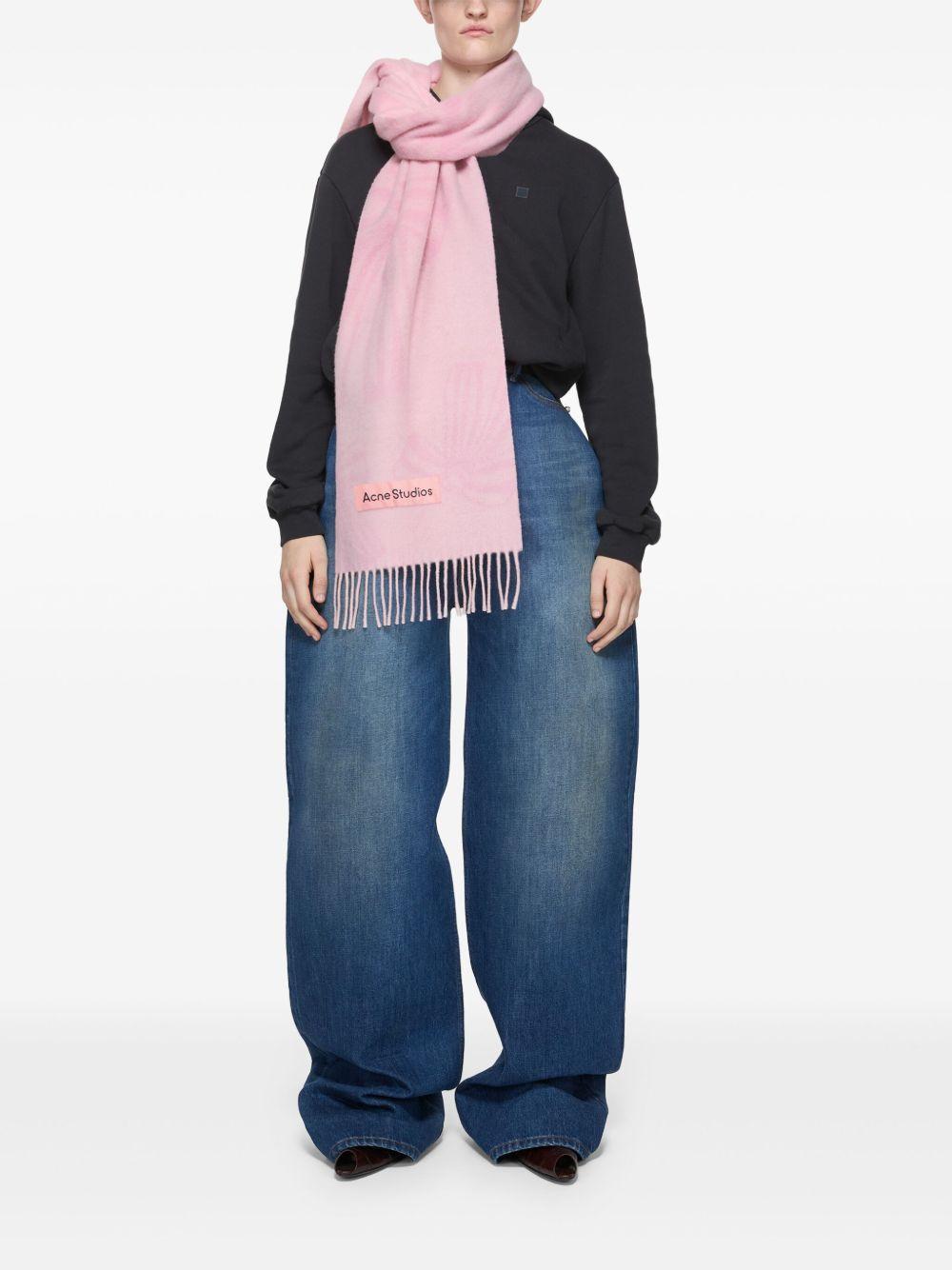 cashmere jacquard scarf Product Image