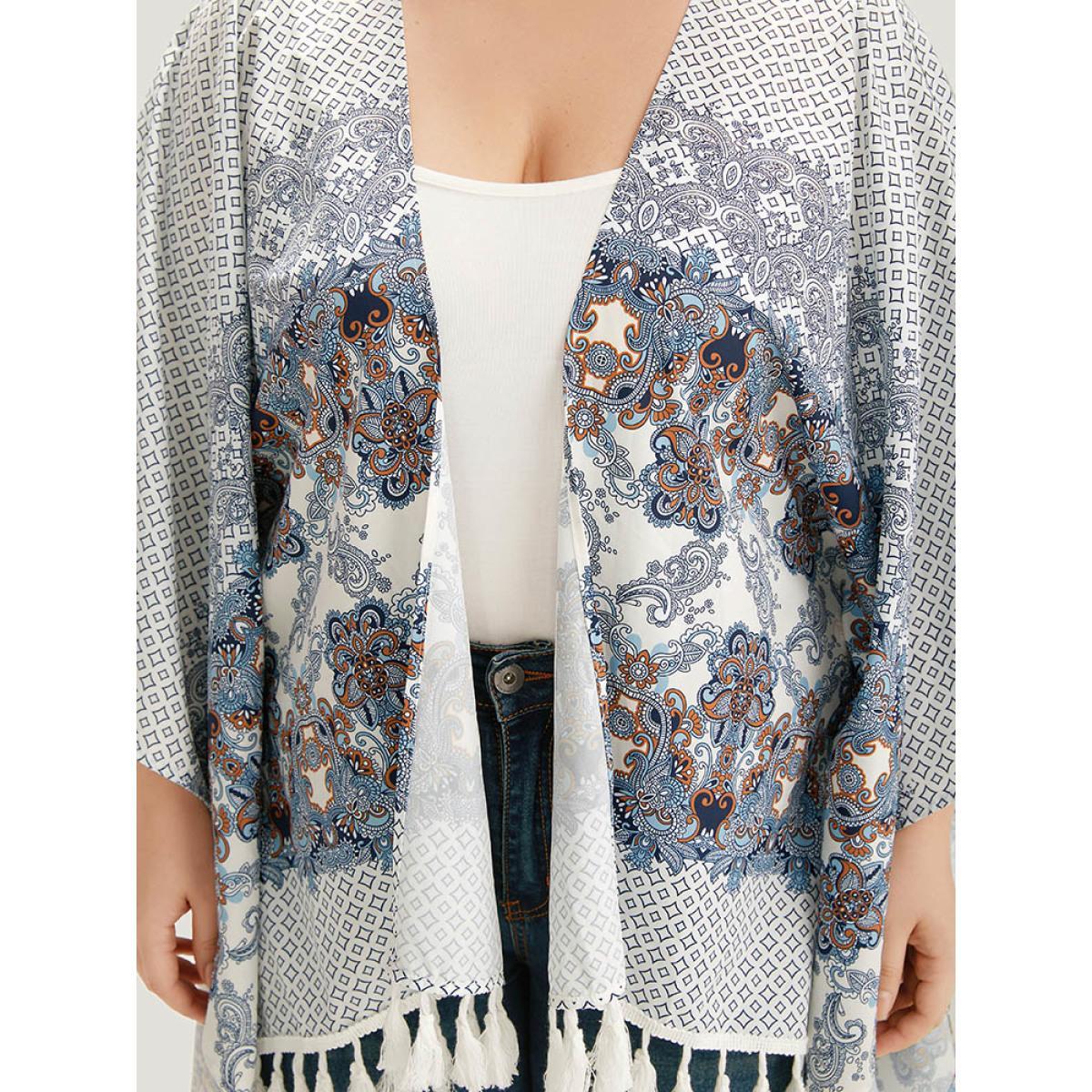 Plus Size Bandana Print Tassels Trim Batwing Sleeve Kimono Women WhiteSmoke Casual Tassels Loose Dailywear Kimonos BloomChic 14-16/1X Product Image