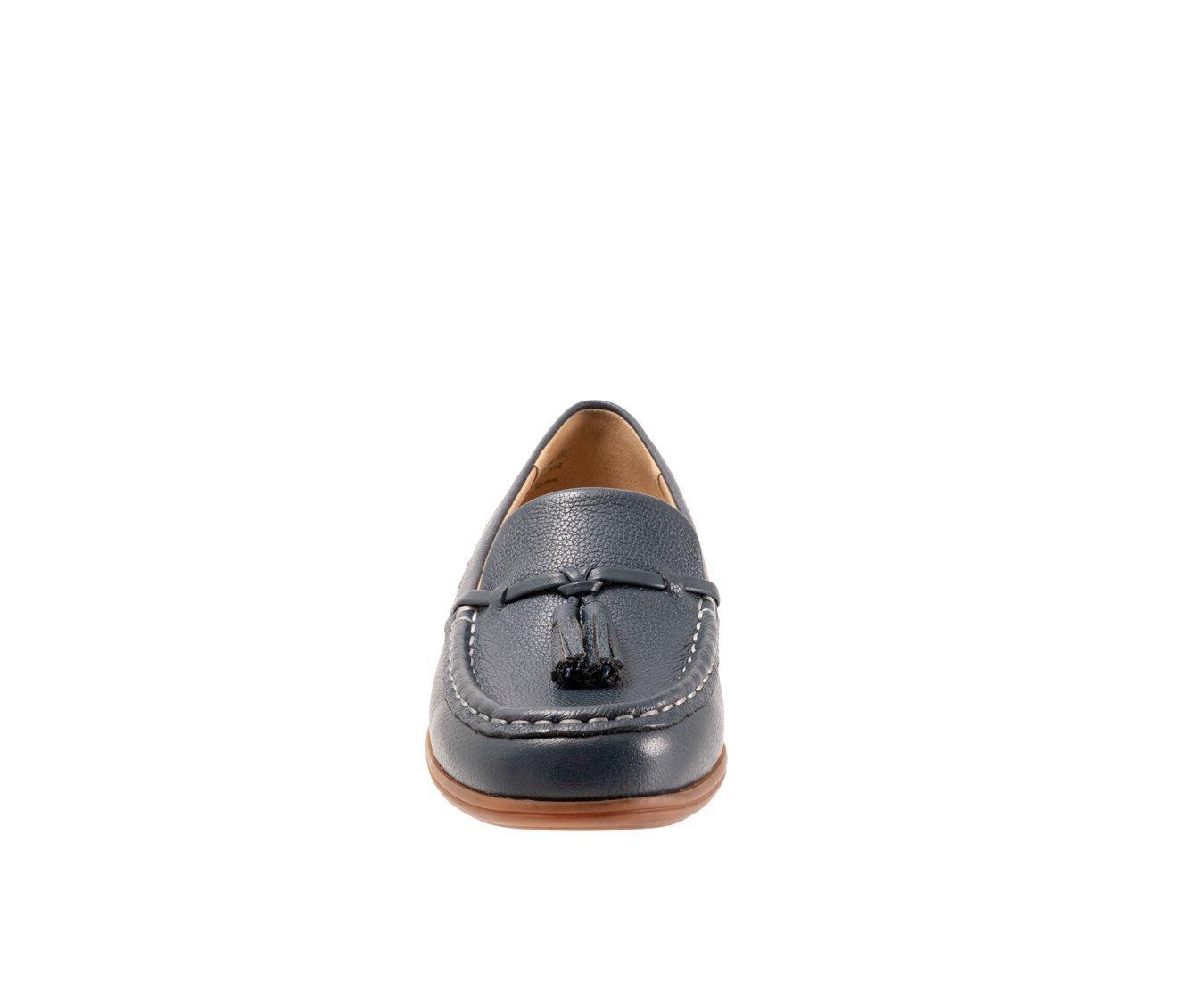 Women's Trotters Dawson Moccasin Loafers Product Image
