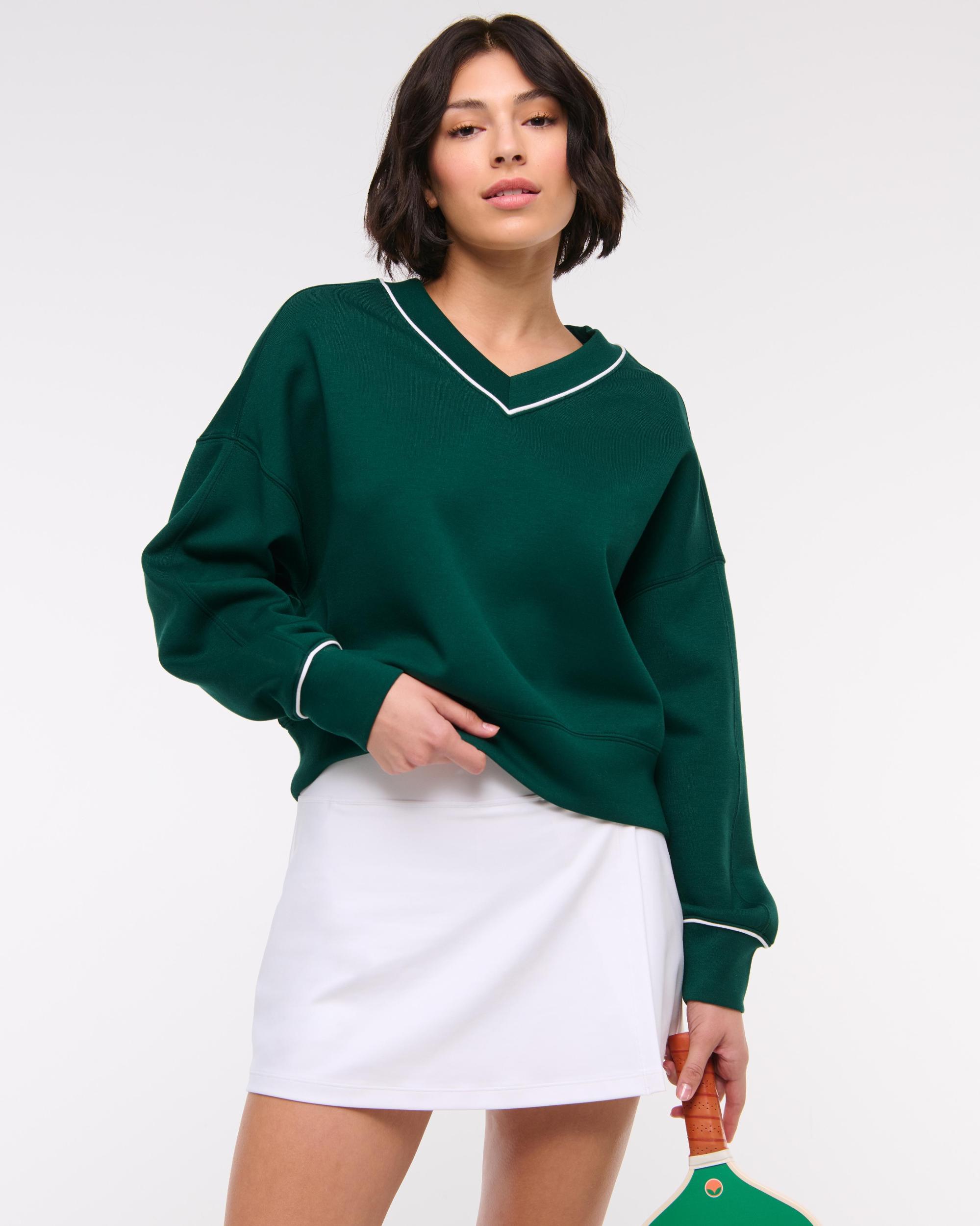 YPB neoKNIT V-Neck Product Image