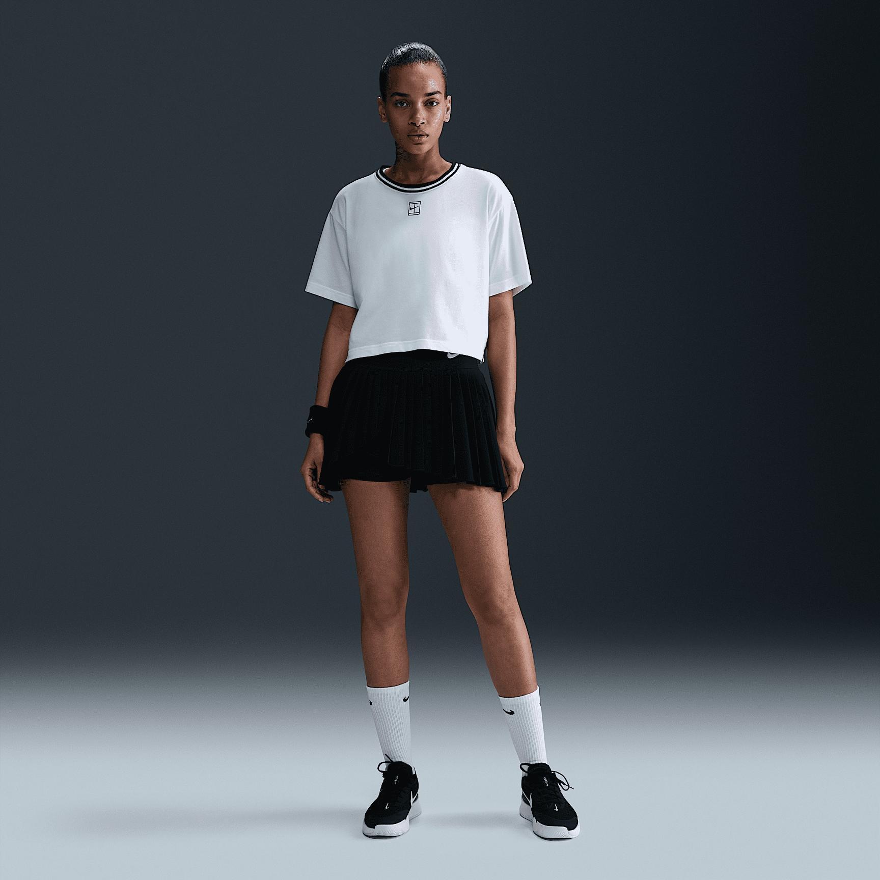 Nike Heritage Women's Dri-FIT Short-Sleeve Cropped T-Shirt Product Image