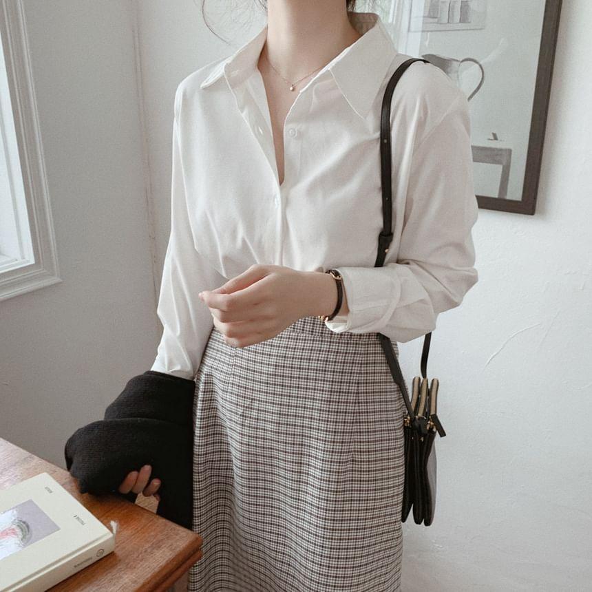 Long-Sleeve Plain Shirt Product Image