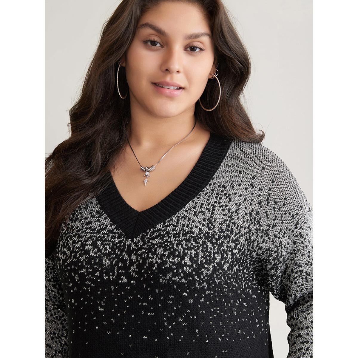 Plus Size Ombre Contrast Luxe V Neck Knit Pullover Black Women Casual Loose Long Sleeve V-neck Dailywear Pullovers BloomChic 30/6X Product Image
