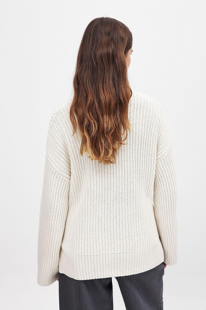 Round Neck Knitted Sweater Product Image
