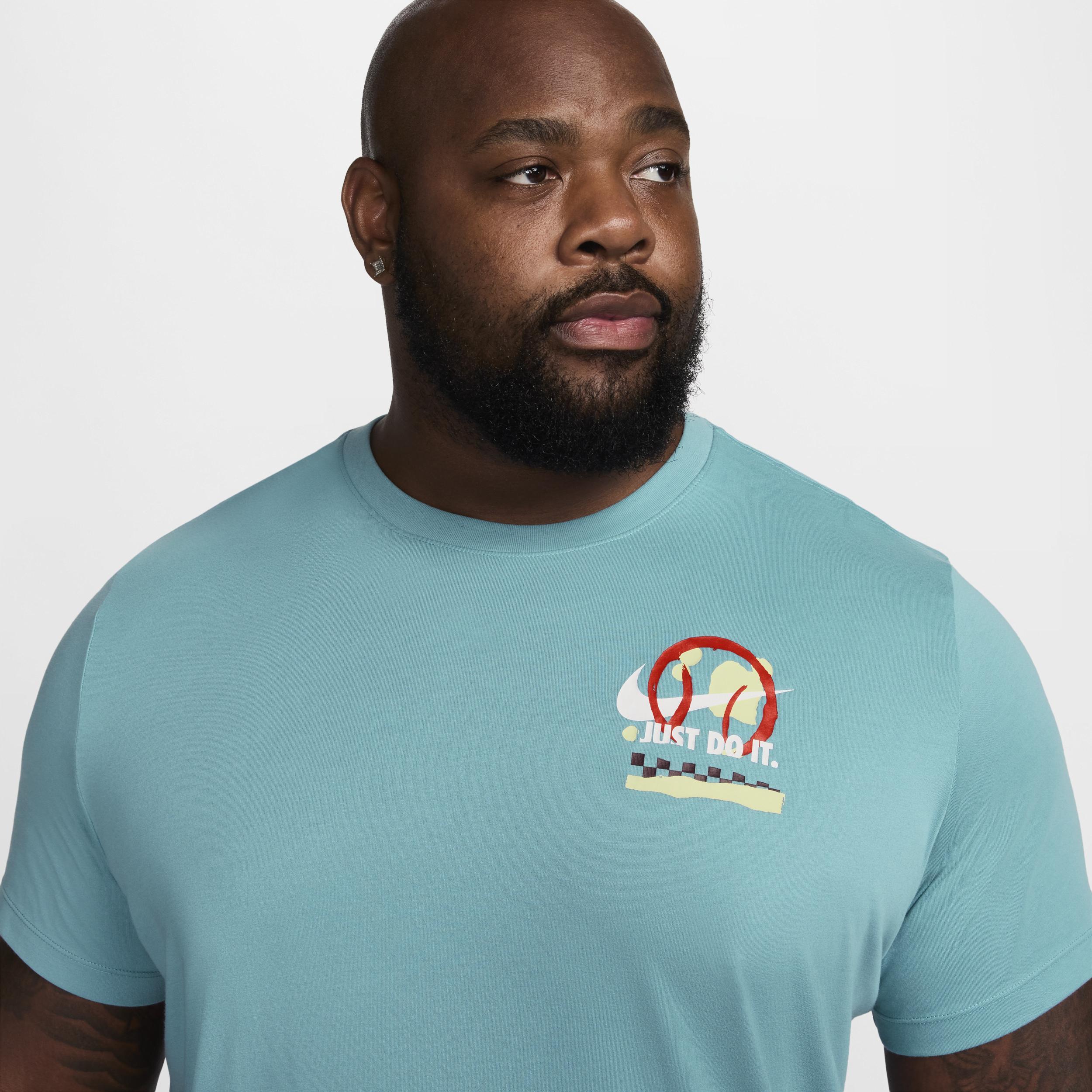 NikeCourt Men's Dri-FIT Tennis T-Shirt Product Image