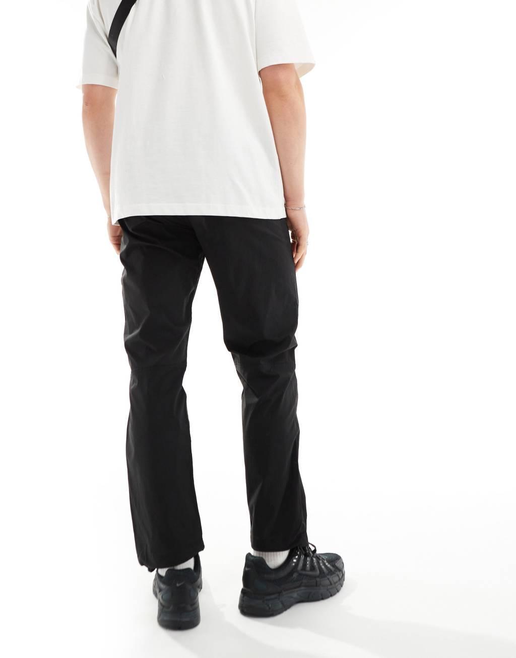 Jack & Jones tech cargo in black Product Image