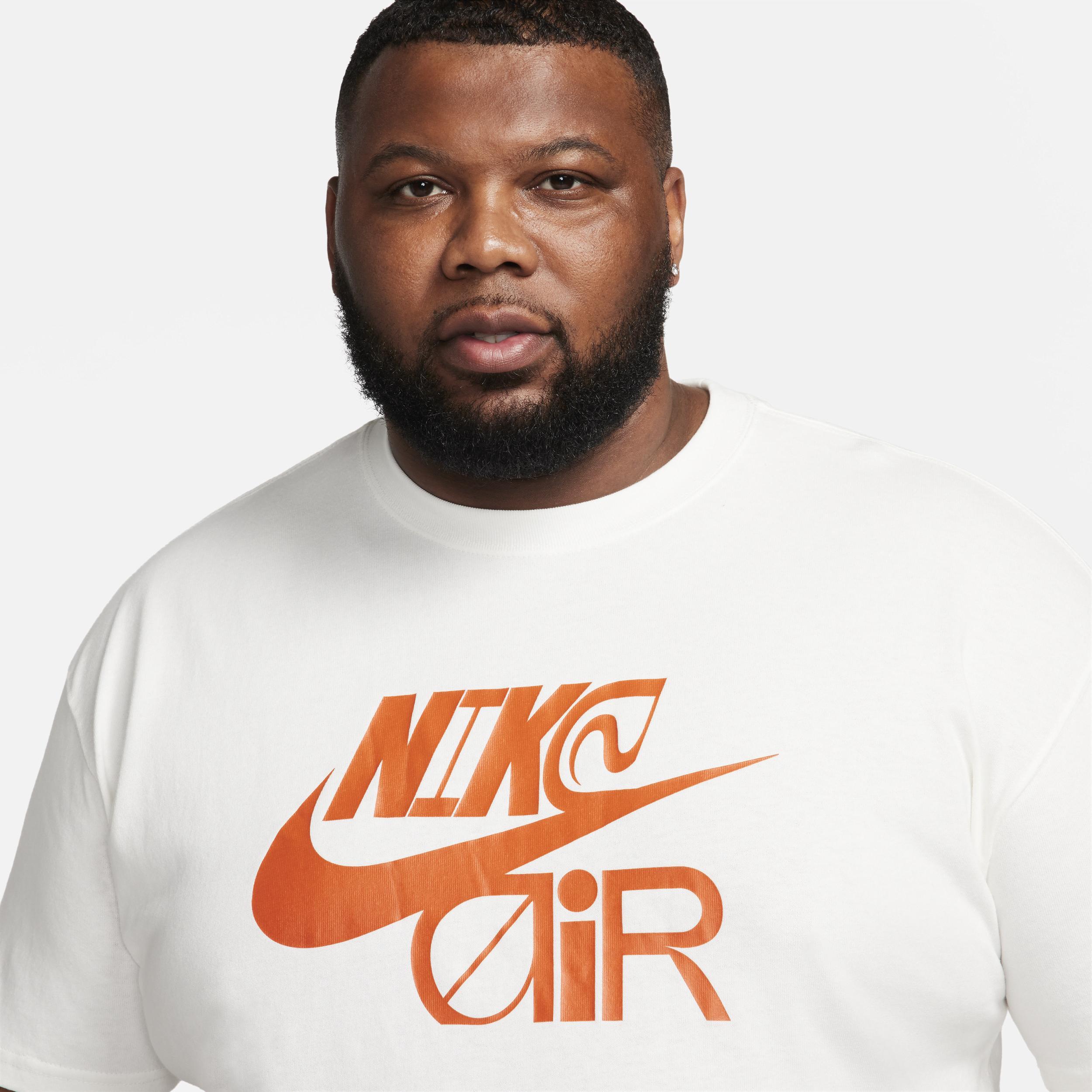 Nike Sportswear Men's Max90 T-Shirt Product Image
