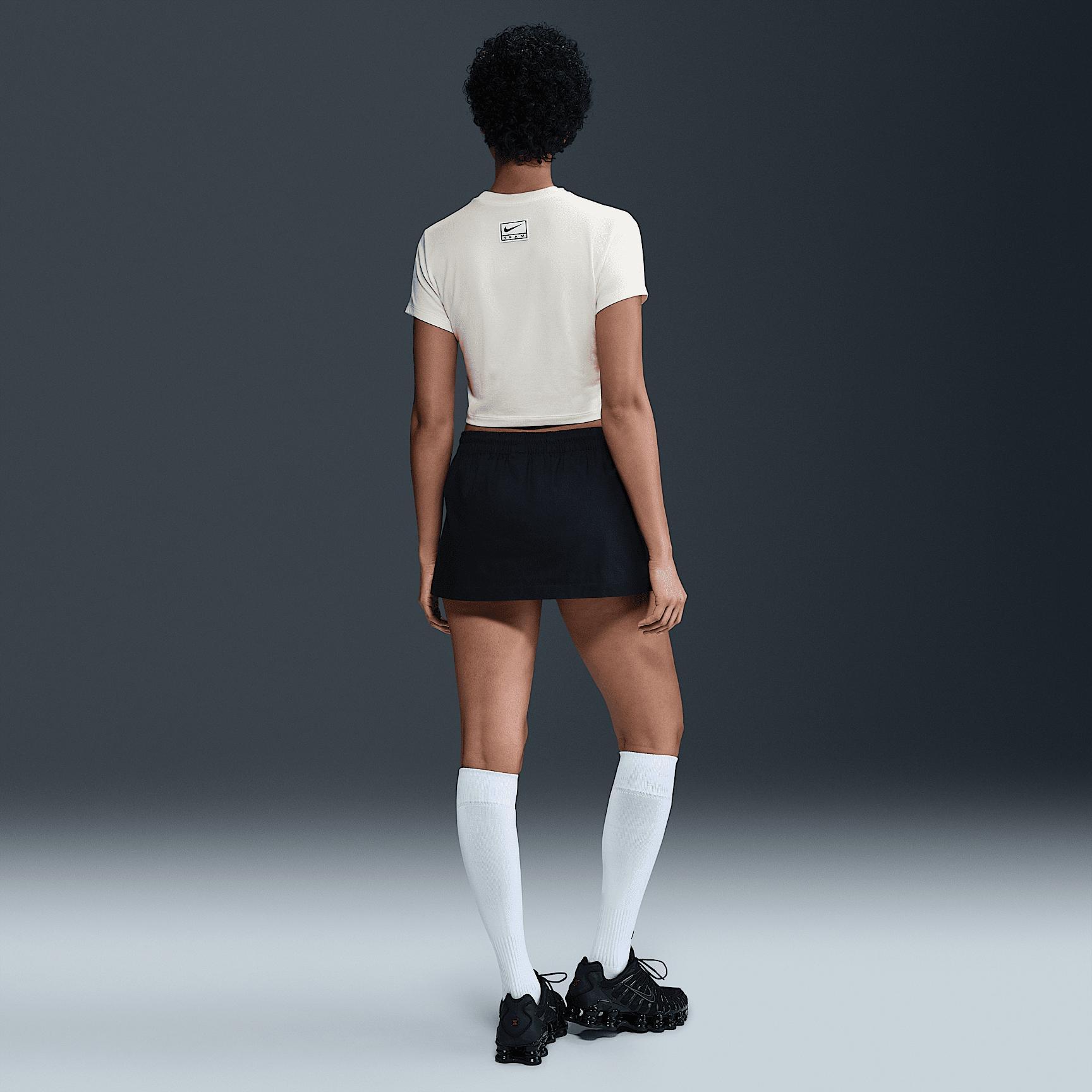 Nike Sportswear Women's Slim Cropped T-Shirt Product Image
