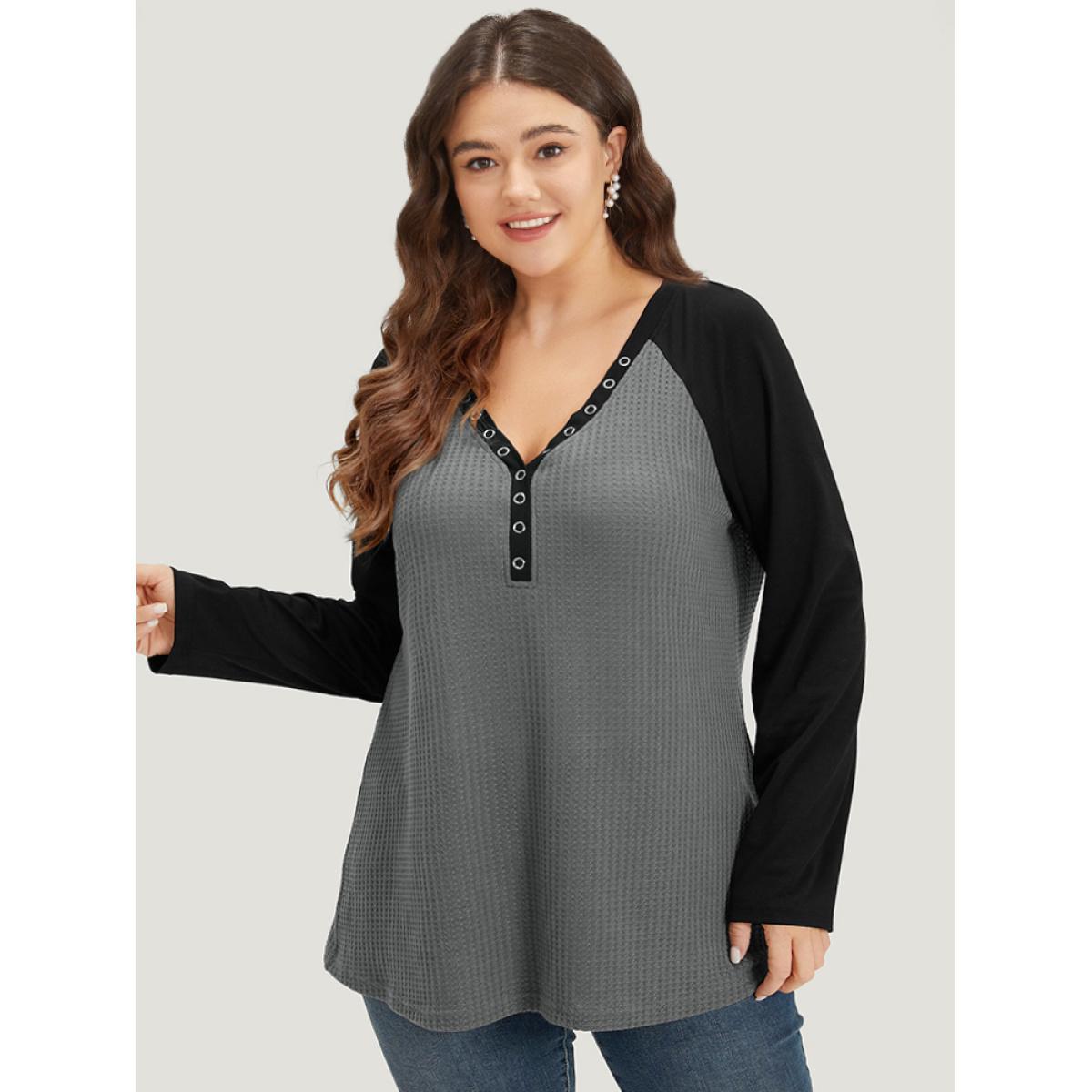 Plus Size Waffle Knit Raglan Sleeve Metal Buckle Detail T-shirt Gray Women Casual Contrast Plain Everyday T-shirts BloomChic 28/5X Product Image