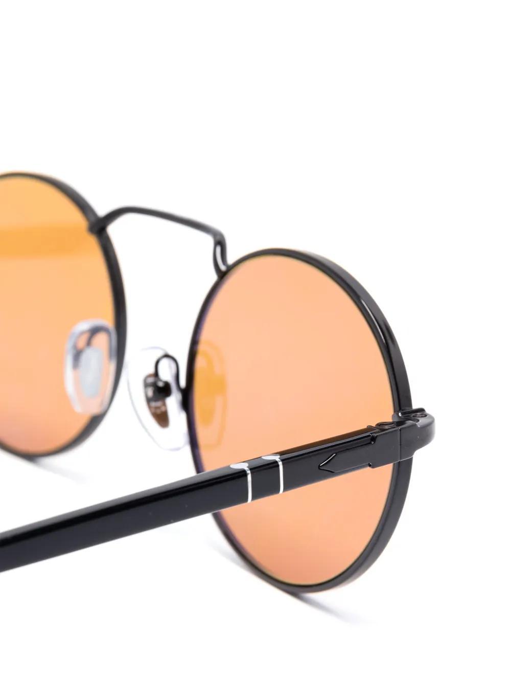 round-frame sunglasses Product Image