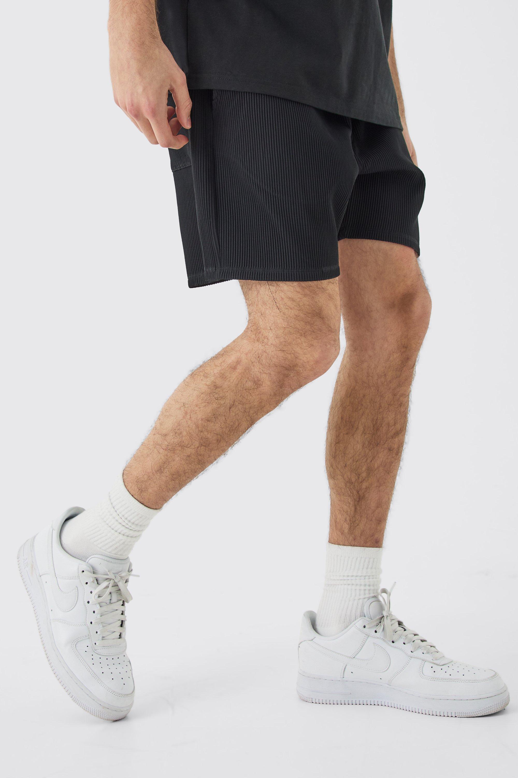 Mens Green Elasticated Waist Pleated Drawcord Shorts, Green Product Image