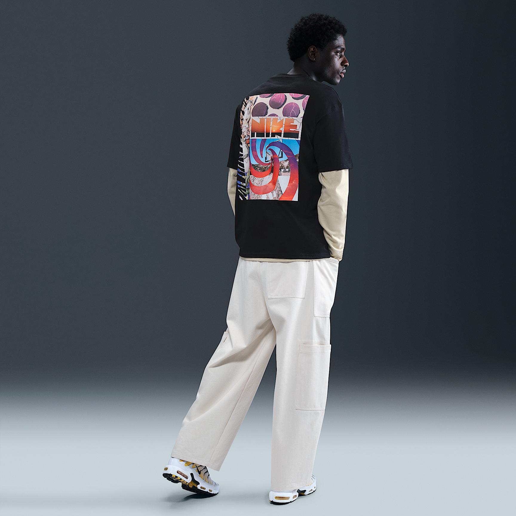 Nike Sportswear Men's Max90 T-Shirt Product Image