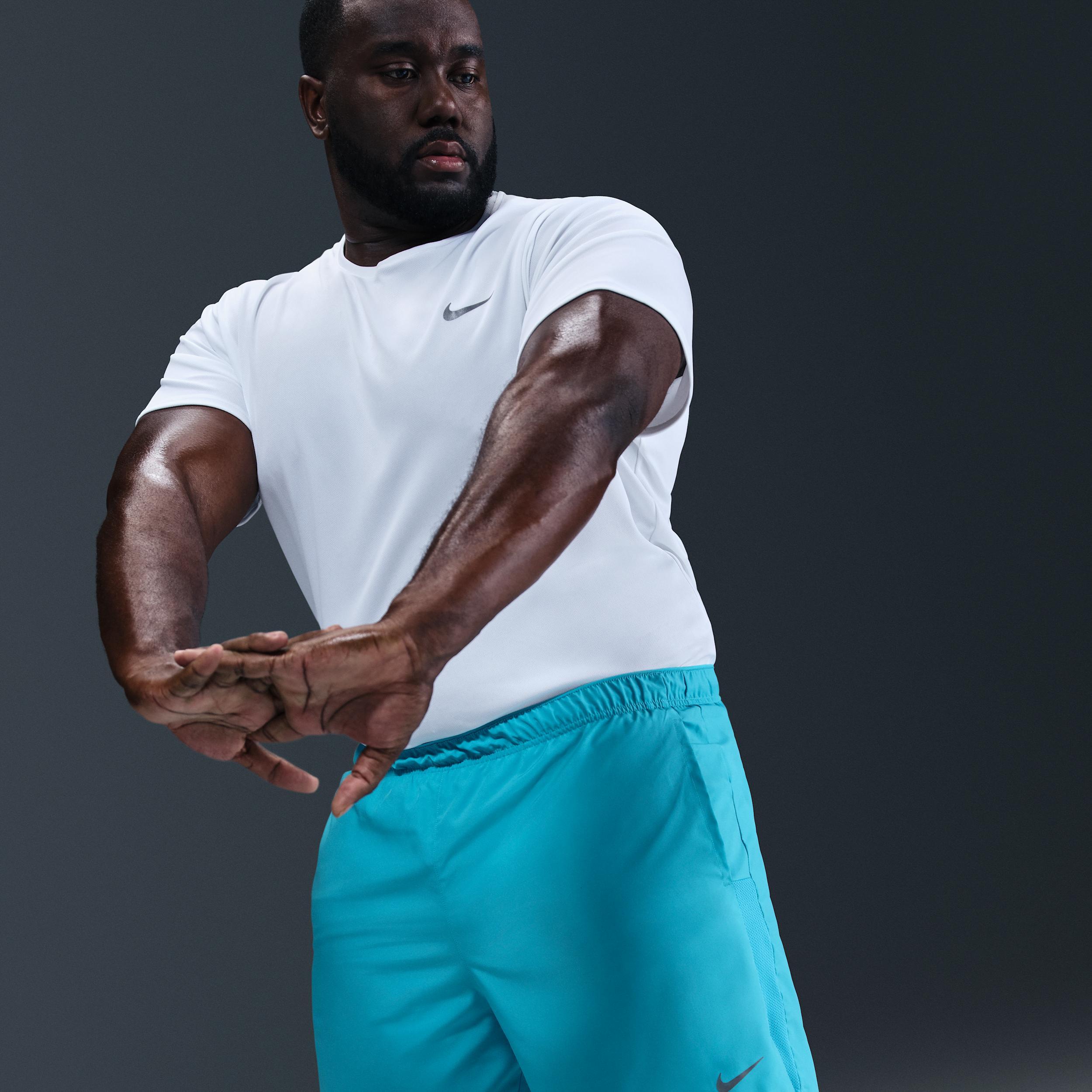 Nike Men's Challenger Dri-FIT 7" Brief-Lined Running Shorts Product Image