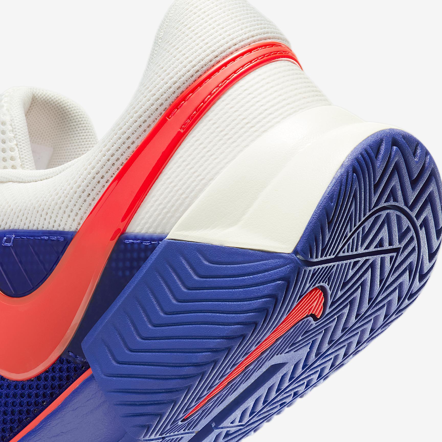 Nike GP Challenge 1 Premium Men's Hard Court Tennis Shoes Product Image