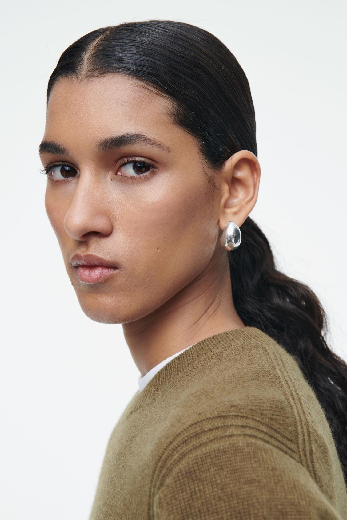 PURE CASHMERE SWEATER Product Image