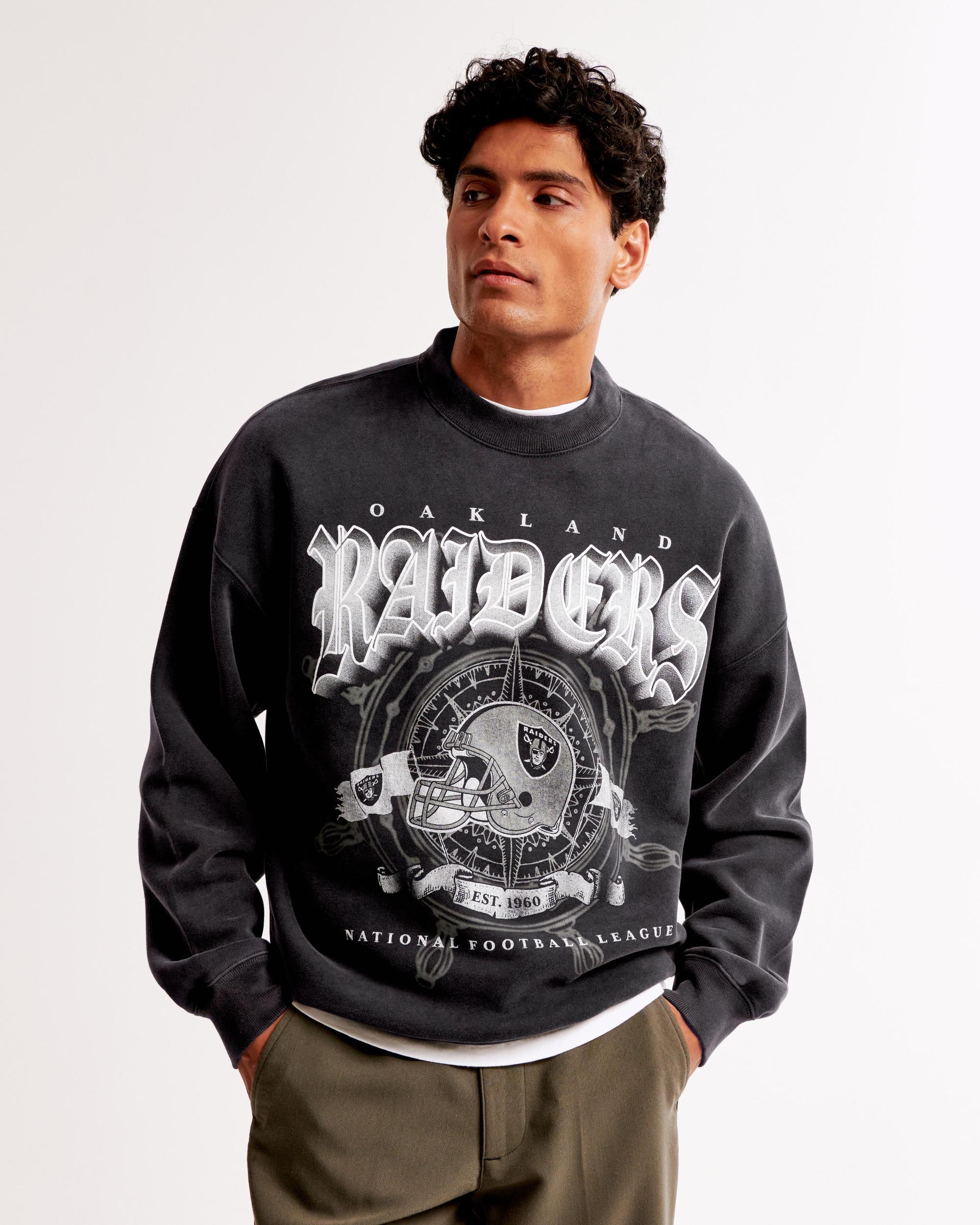 Minnesota Vikings Graphic Crew Sweatshirt Product Image
