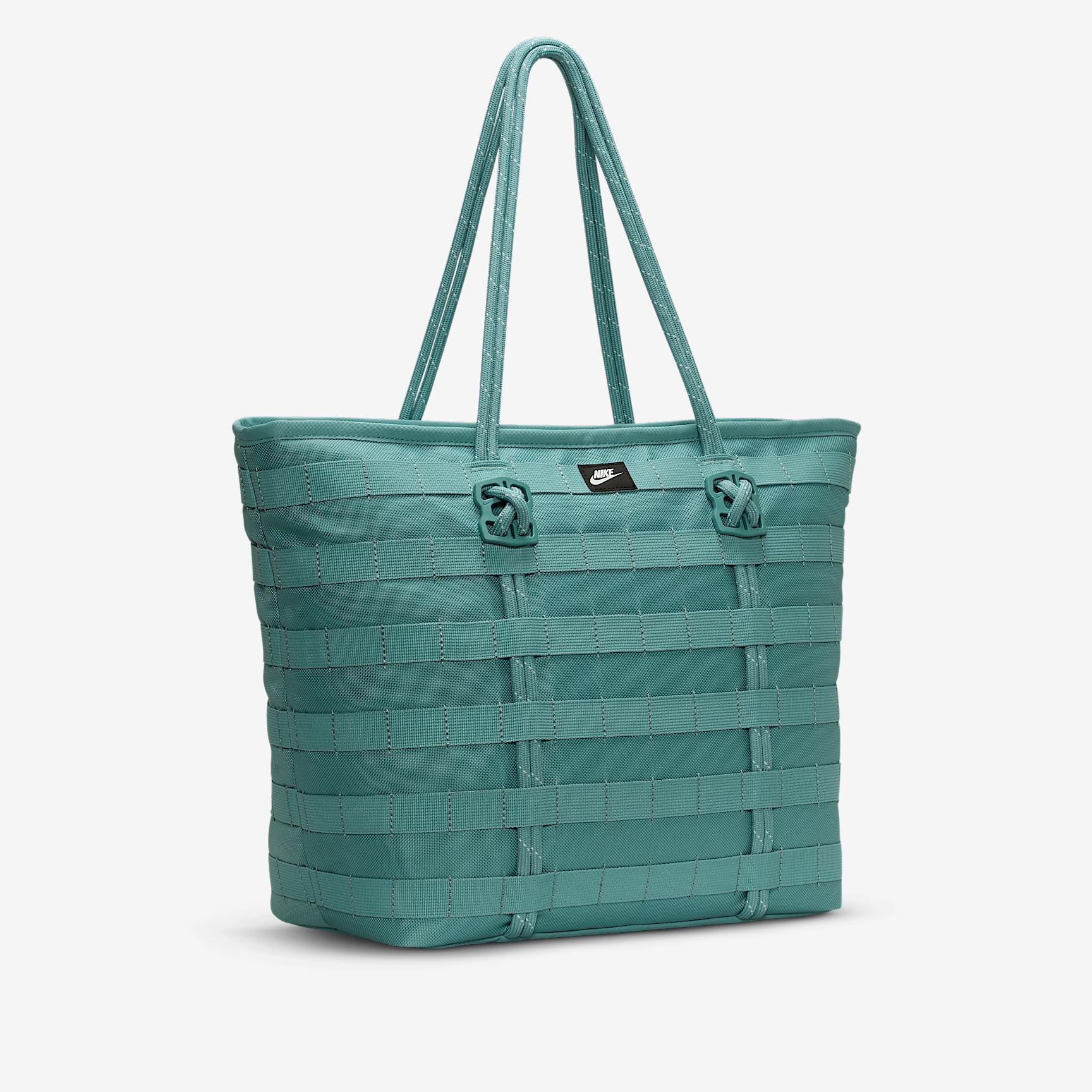 Nike Sportswear RPM Tote (26L) Product Image
