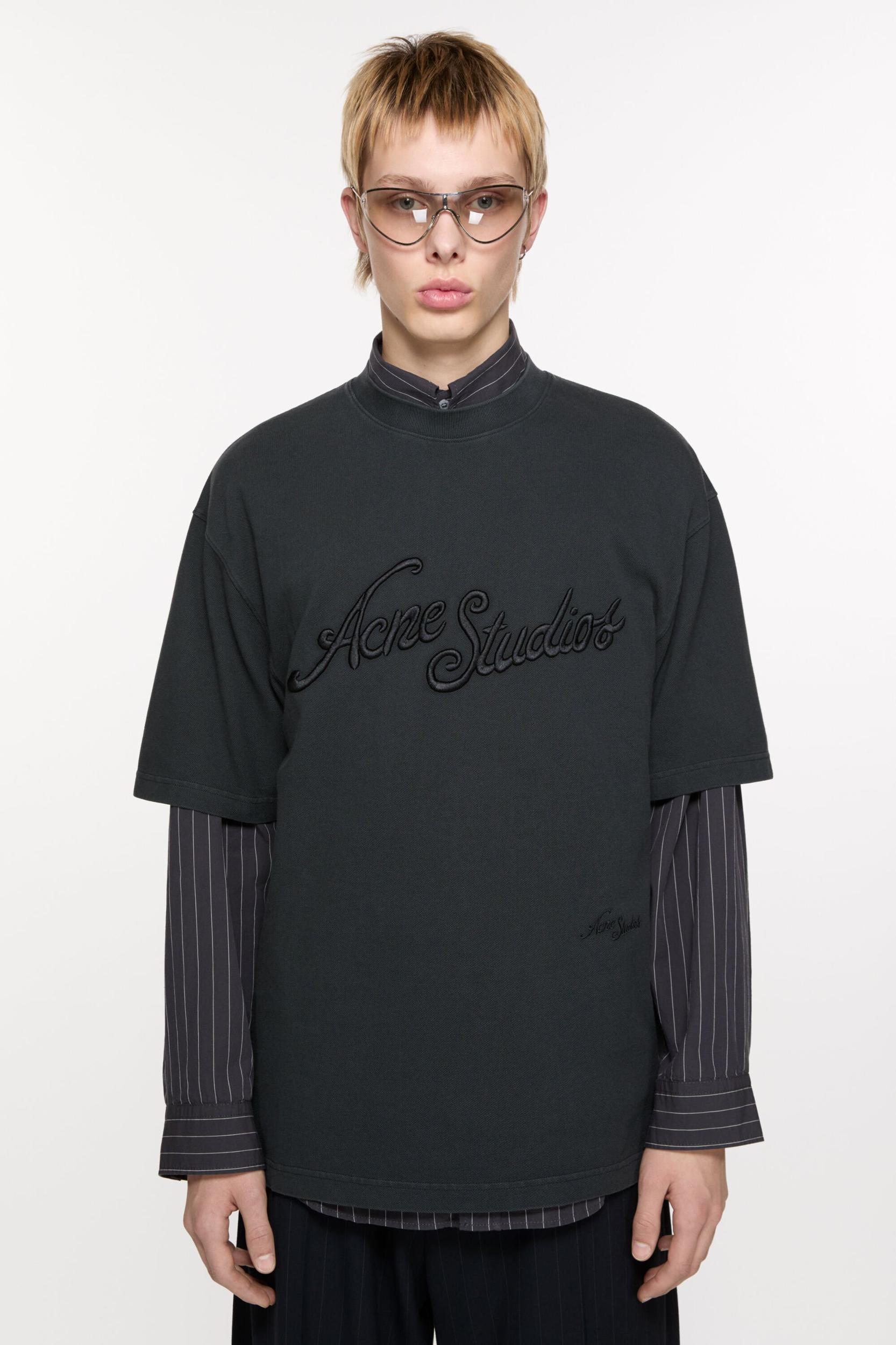 Logo t-shirt - Relaxed fit Product Image