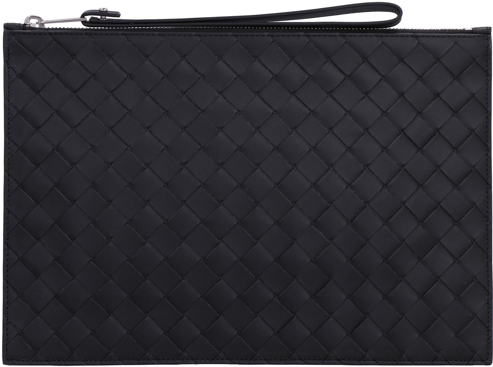 BOTTEGA VENETA Leather Pouch In Black Product Image