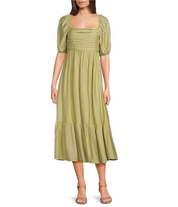 Blu Pepper Square Neck Short Puff Sleeve Pleated Midi Dress Product Image
