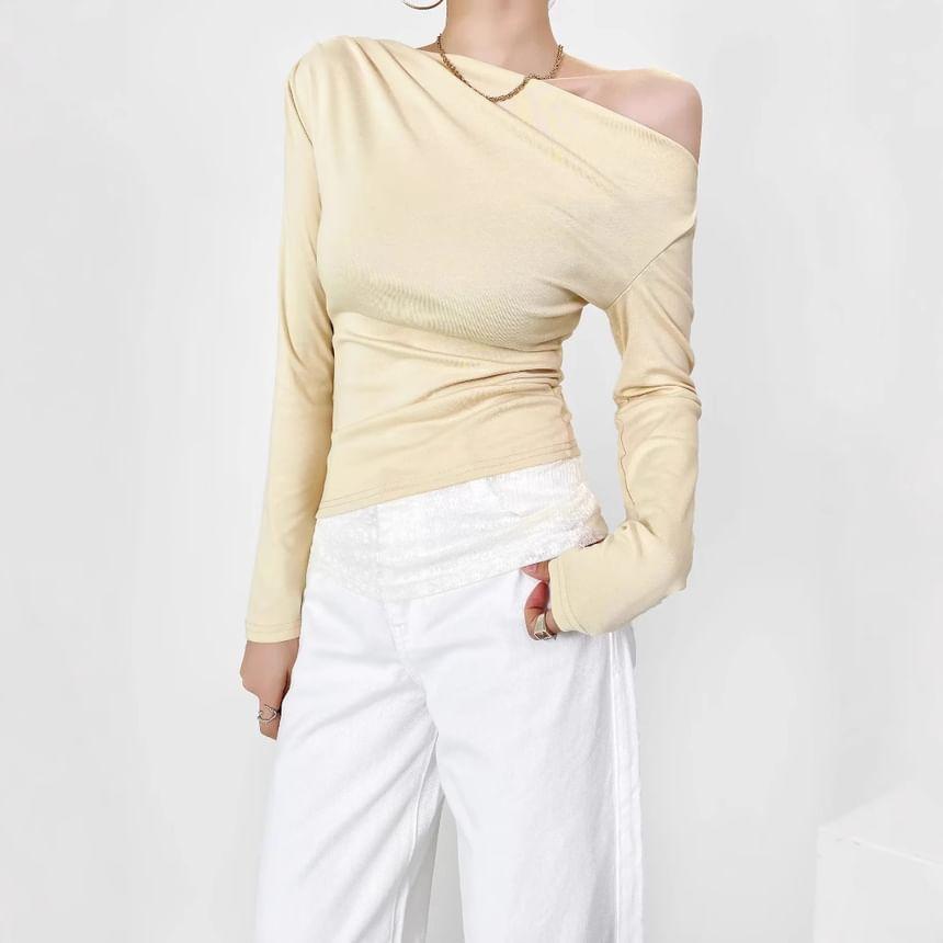 One Shoulder Long Sleeve Two Tone Panel Ruched T-Shirt Product Image