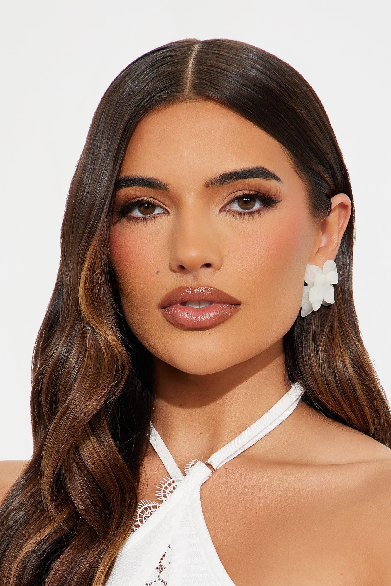 Ocean Spray Earrings - White Product Image