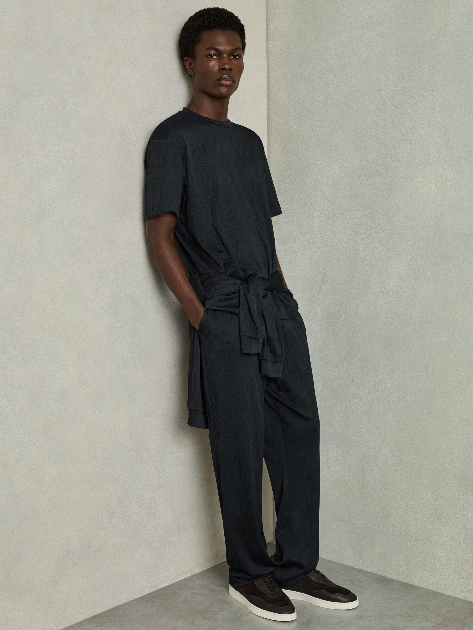 Oversized Wave-Jacquard T-Shirt in Navy Product Image