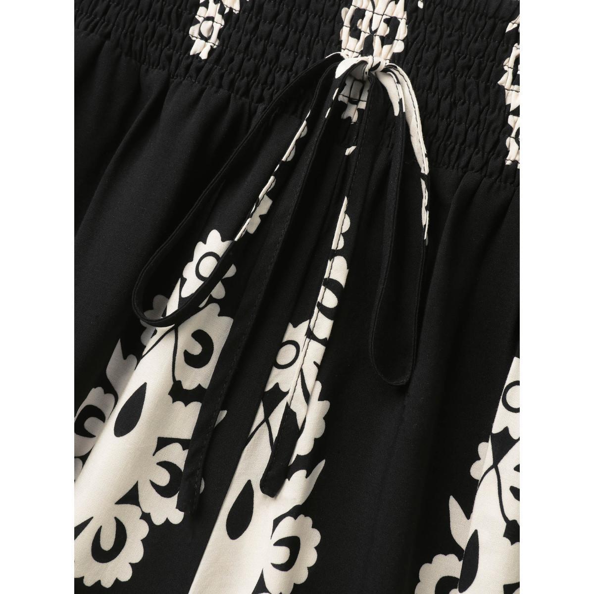Plus Size Ornate Print Shirred Wide-Leg Pants Women Black Resort Wide Leg Mid Rise Vacation Pants BloomChic 26/4X Product Image