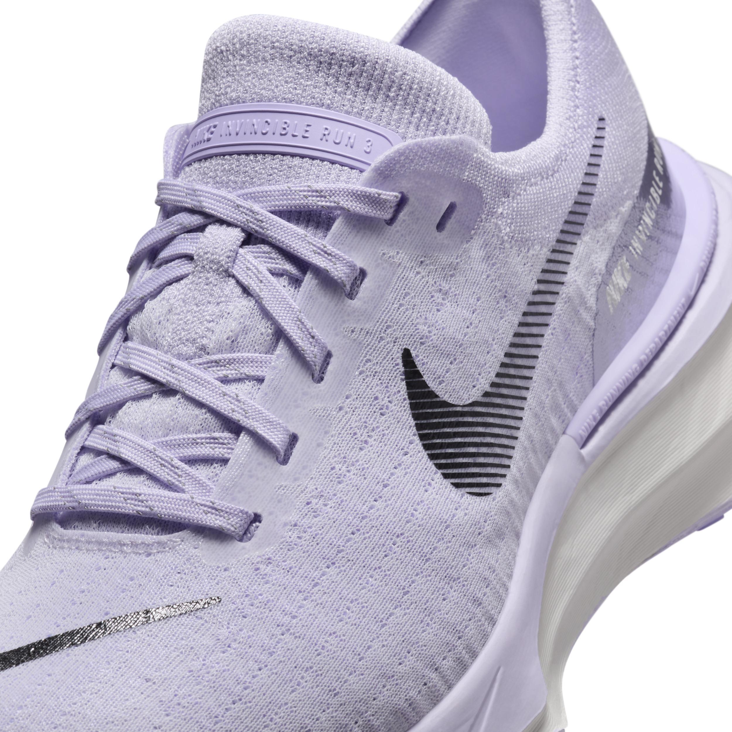 Womens Nike Air ZoomX Invincible Run 3 Flyknit Running Shoes (Extra Wide Width 2E) Product Image