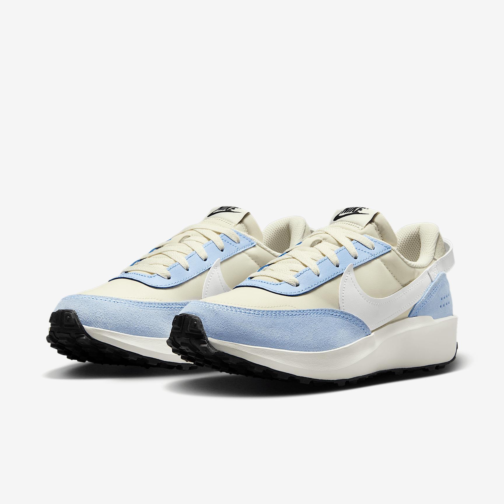 Nike Waffle Debut Women's Shoes Product Image